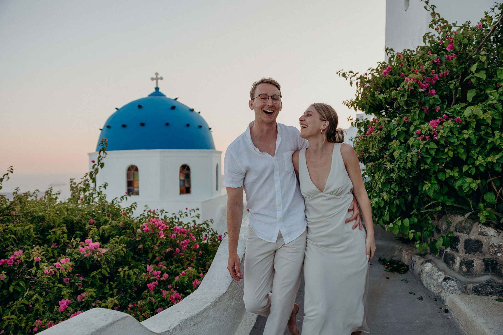 Santorini-Greece-travel-story-Flytographer-19