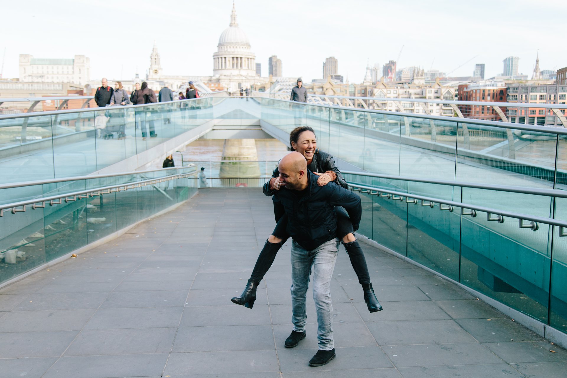 London-United Kingdom-travel-story-Flytographer-28