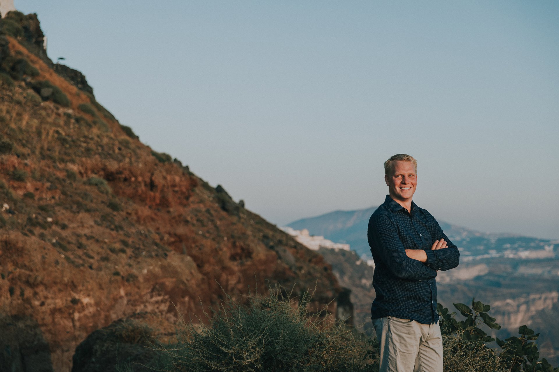 Santorini-Greece-travel-story-Flytographer-10