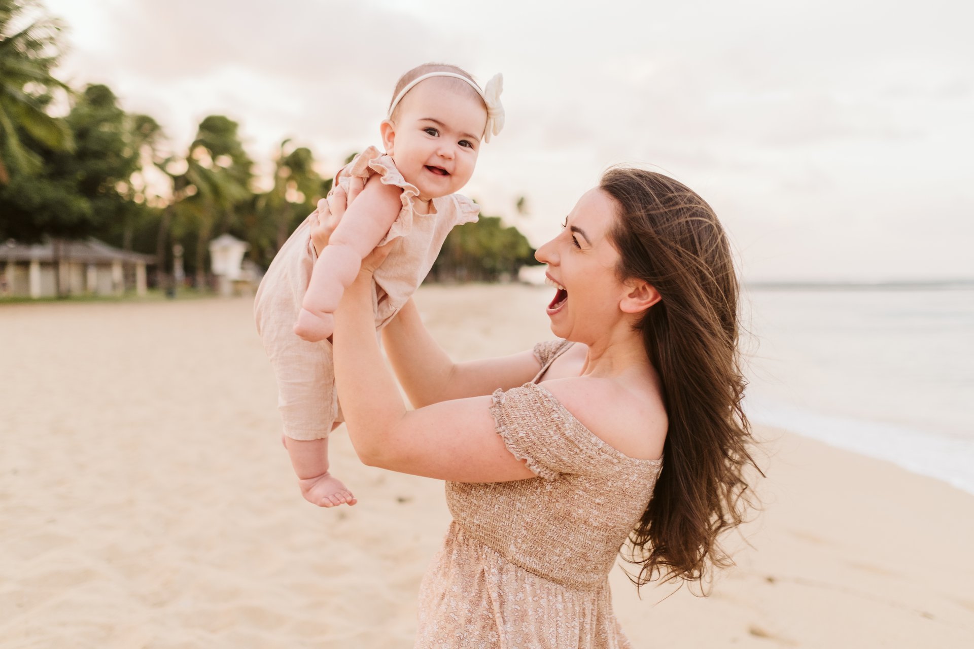 Honolulu-United States-travel-story-Flytographer-13