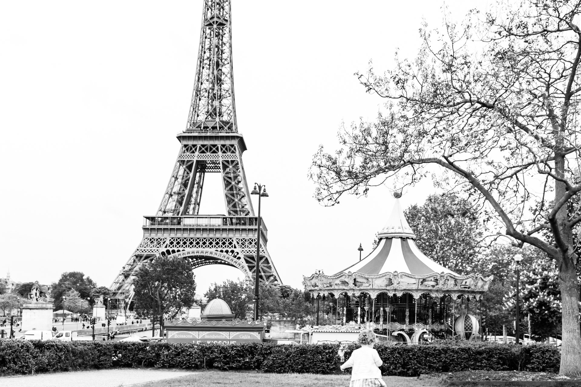 Paris-France-travel-story-Flytographer-4