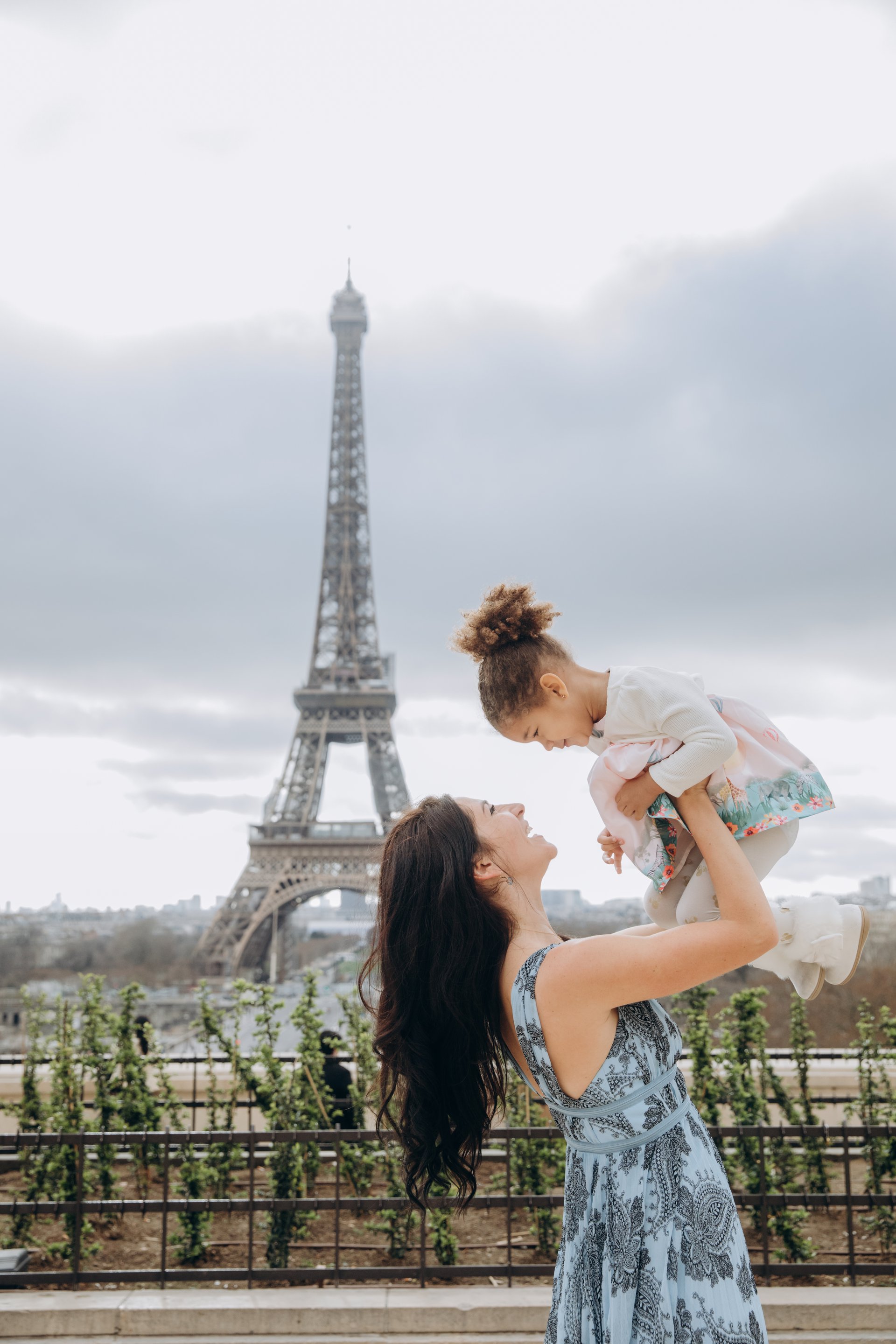 Paris-France-travel-story-Flytographer-2
