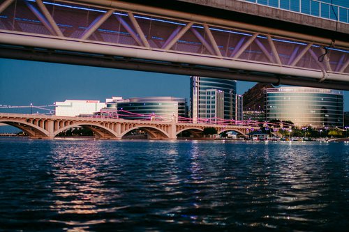 Tempe photoshoot at Tempe Town Lake
