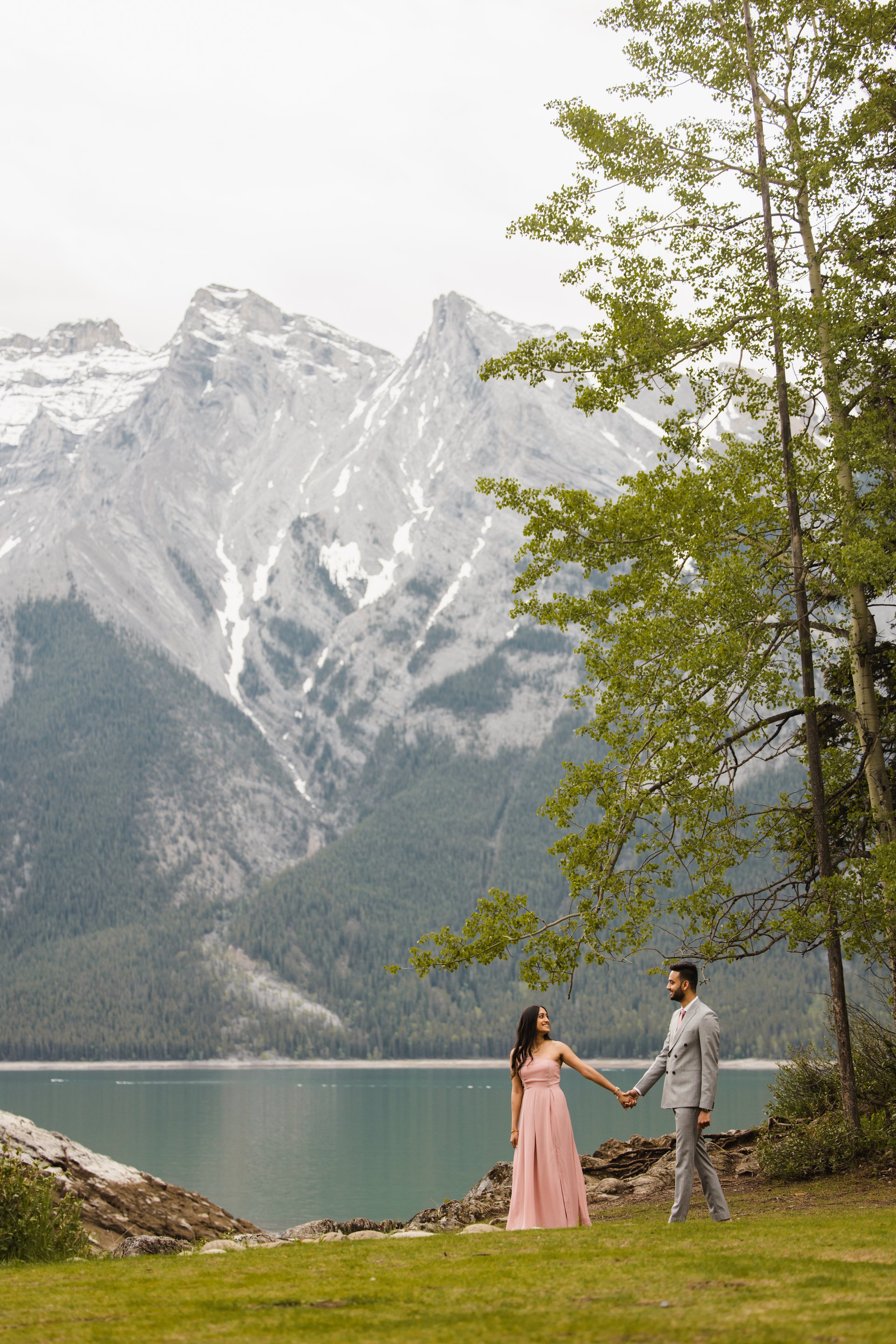 Banff-Canada-travel-story-Flytographer-9