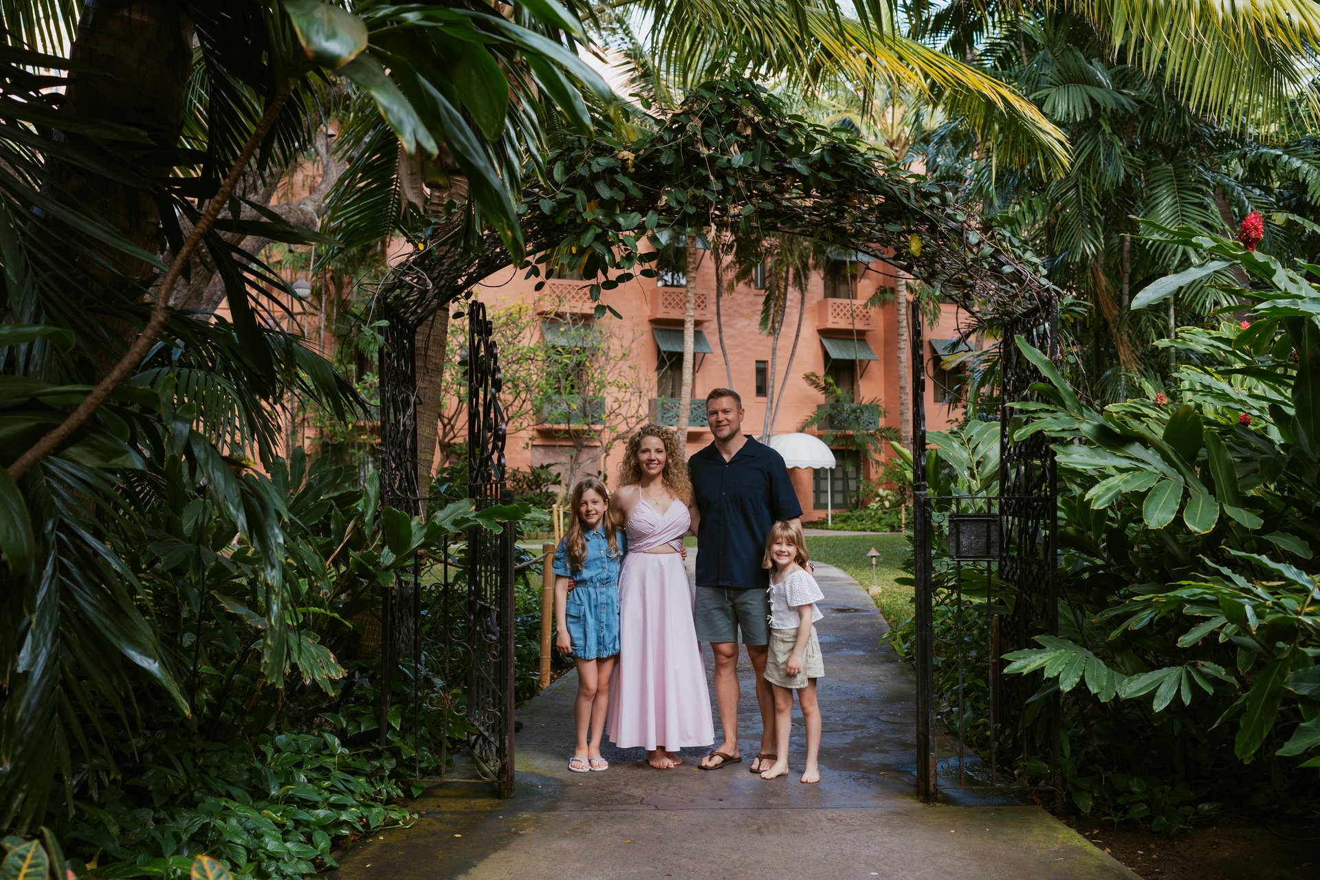 Honolulu-United States-travel-story-Flytographer-20