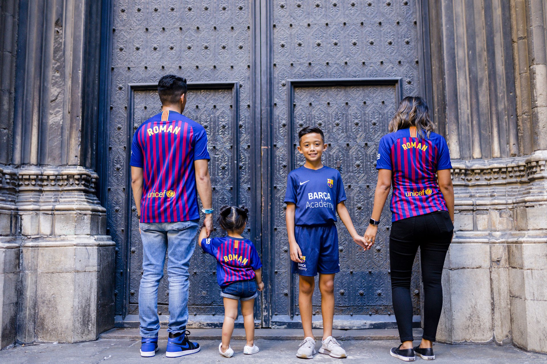 Barcelona-Spain-travel-story-Flytographer-14
