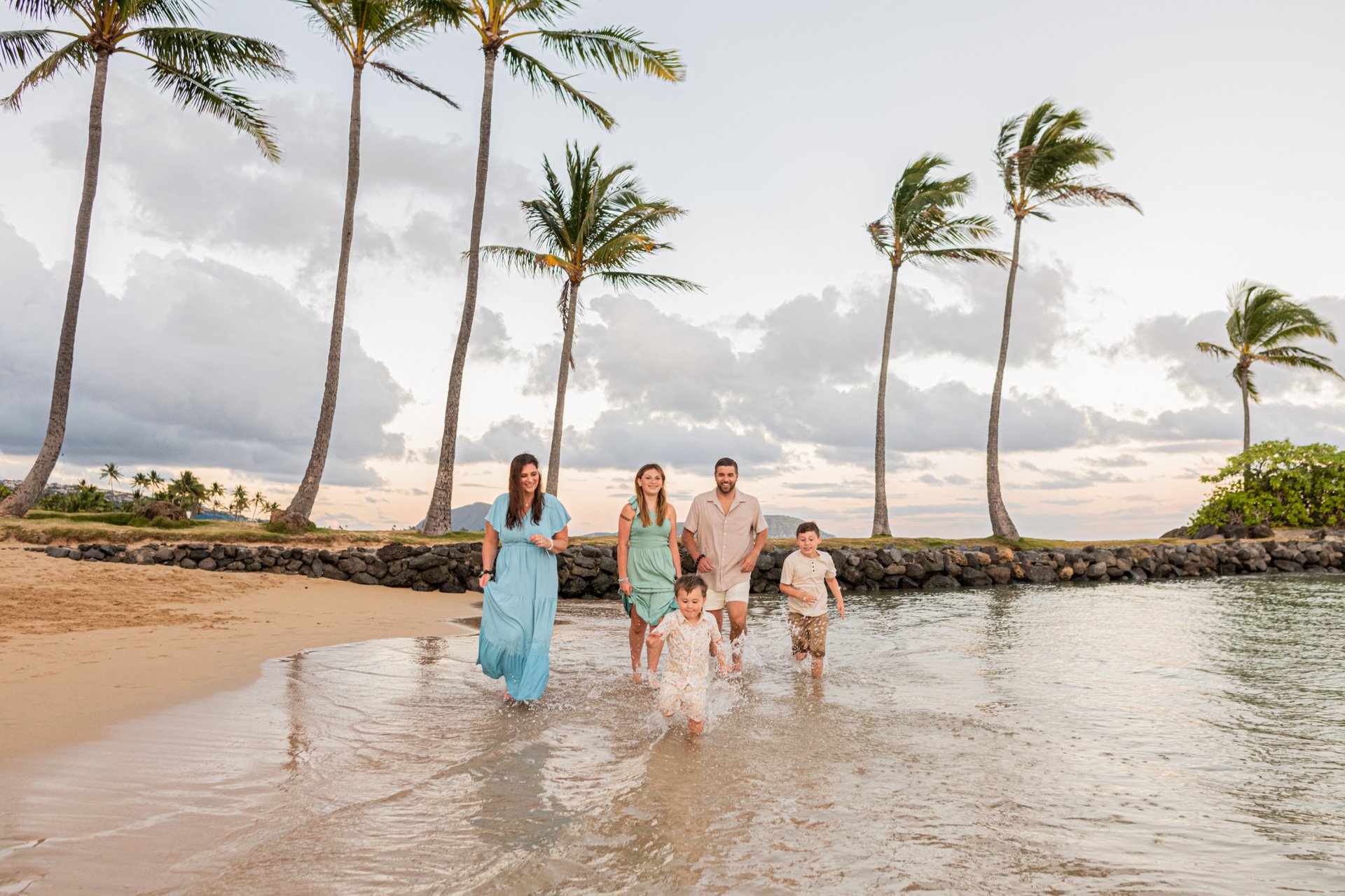 Honolulu-United States-travel-story-Flytographer-49