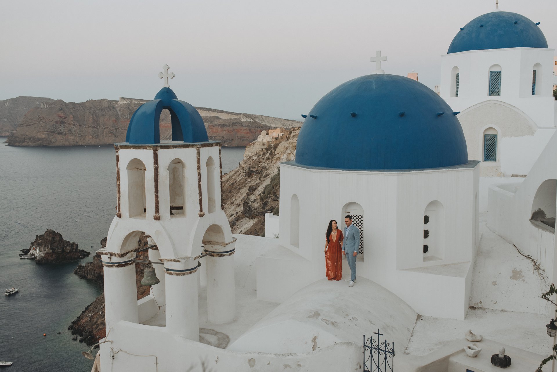 Santorini-Greece-travel-story-Flytographer-10