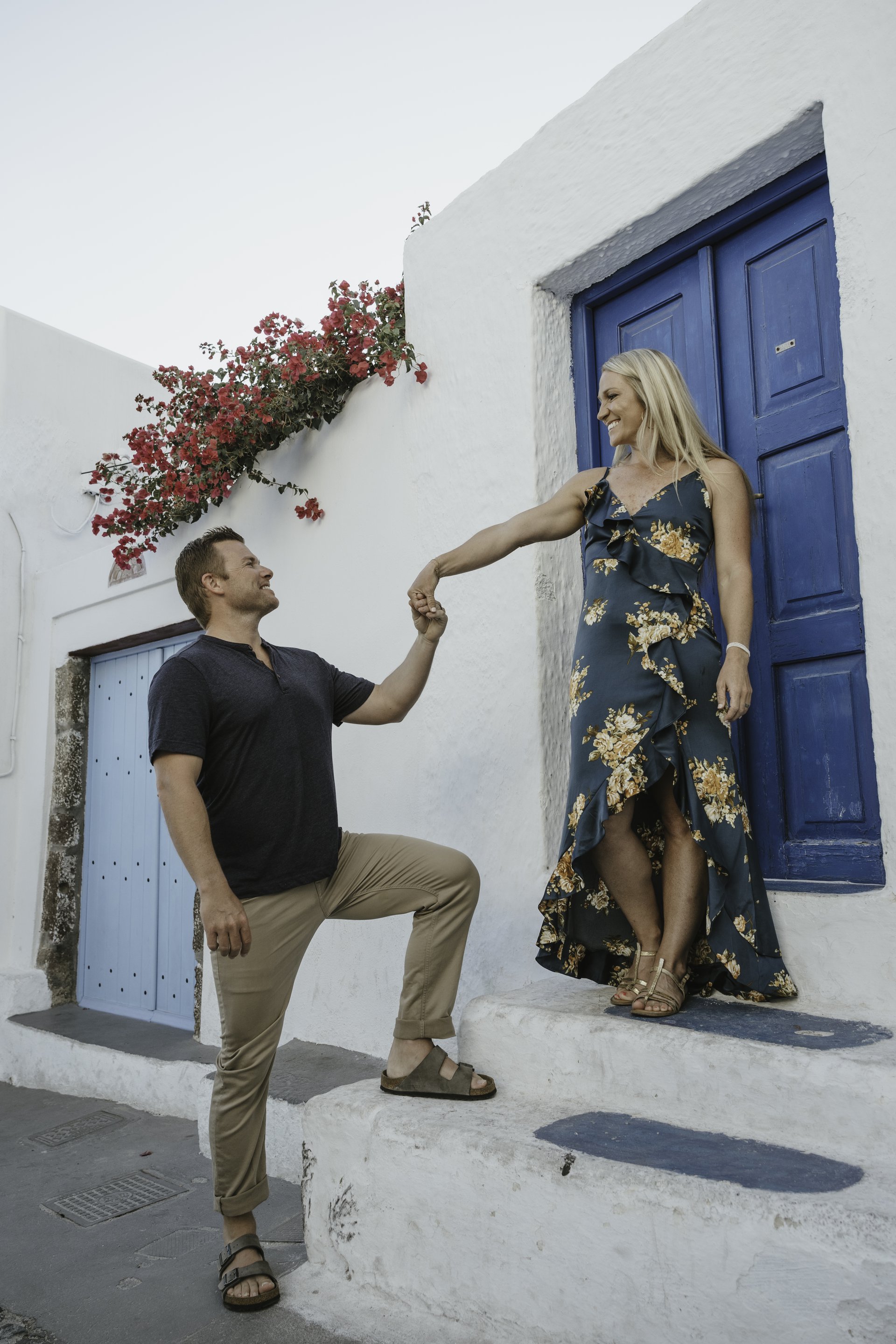 Santorini-Greece-travel-story-Flytographer-2