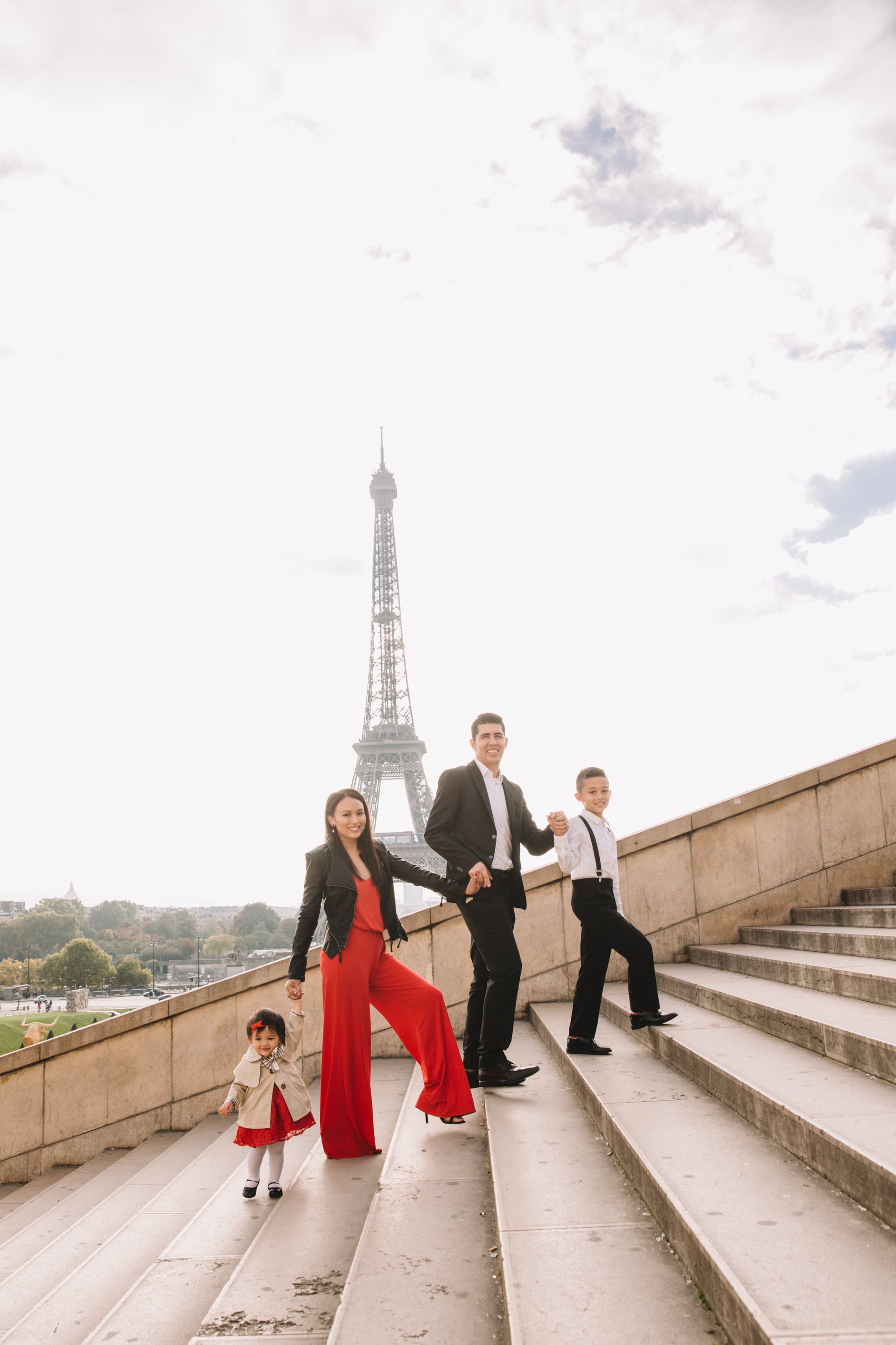 Paris-France-travel-story-Flytographer-3