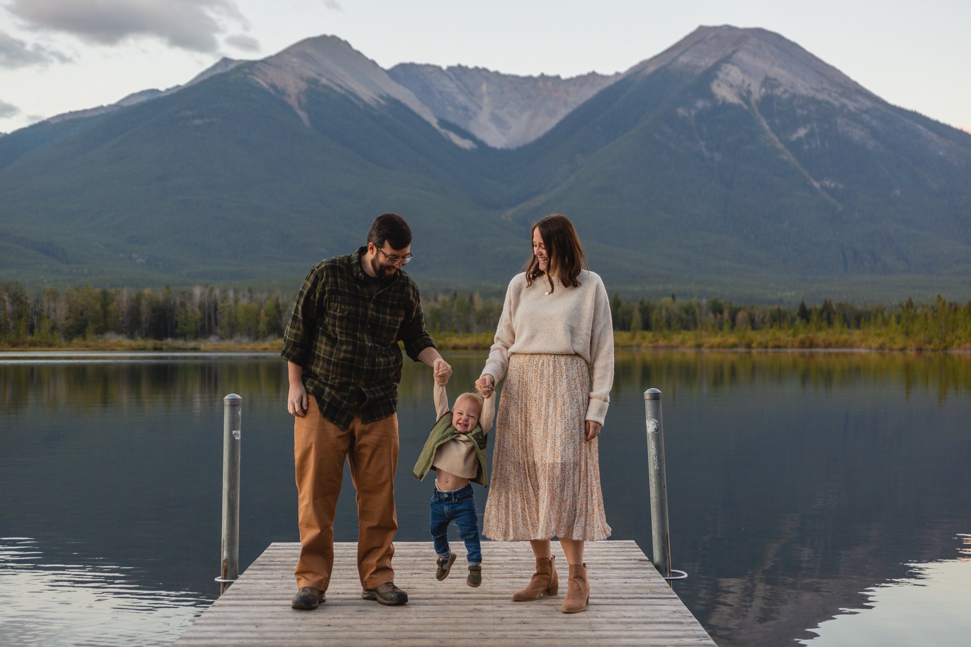 Banff-Canada-travel-story-Flytographer-8