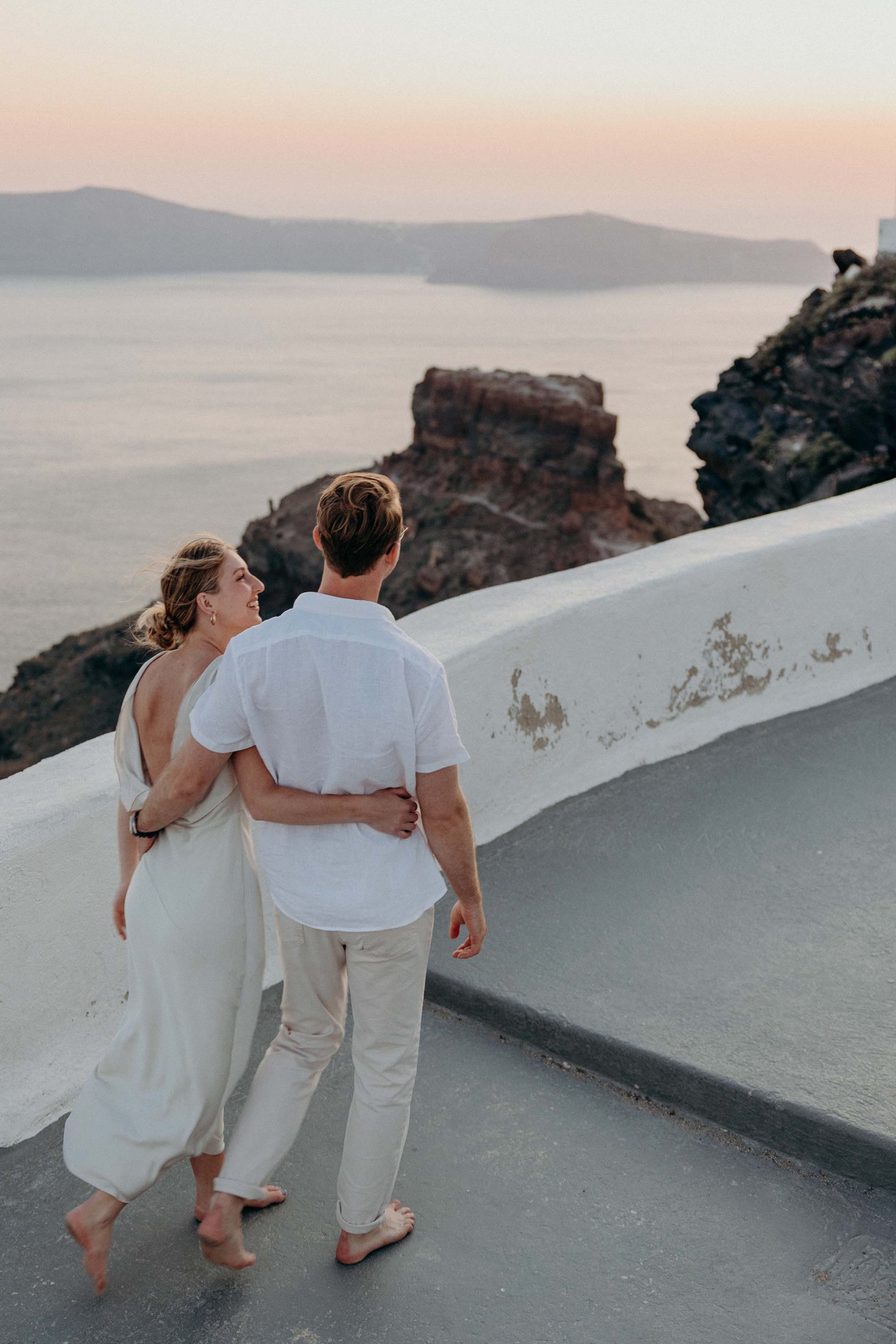 Santorini-Greece-travel-story-Flytographer-33