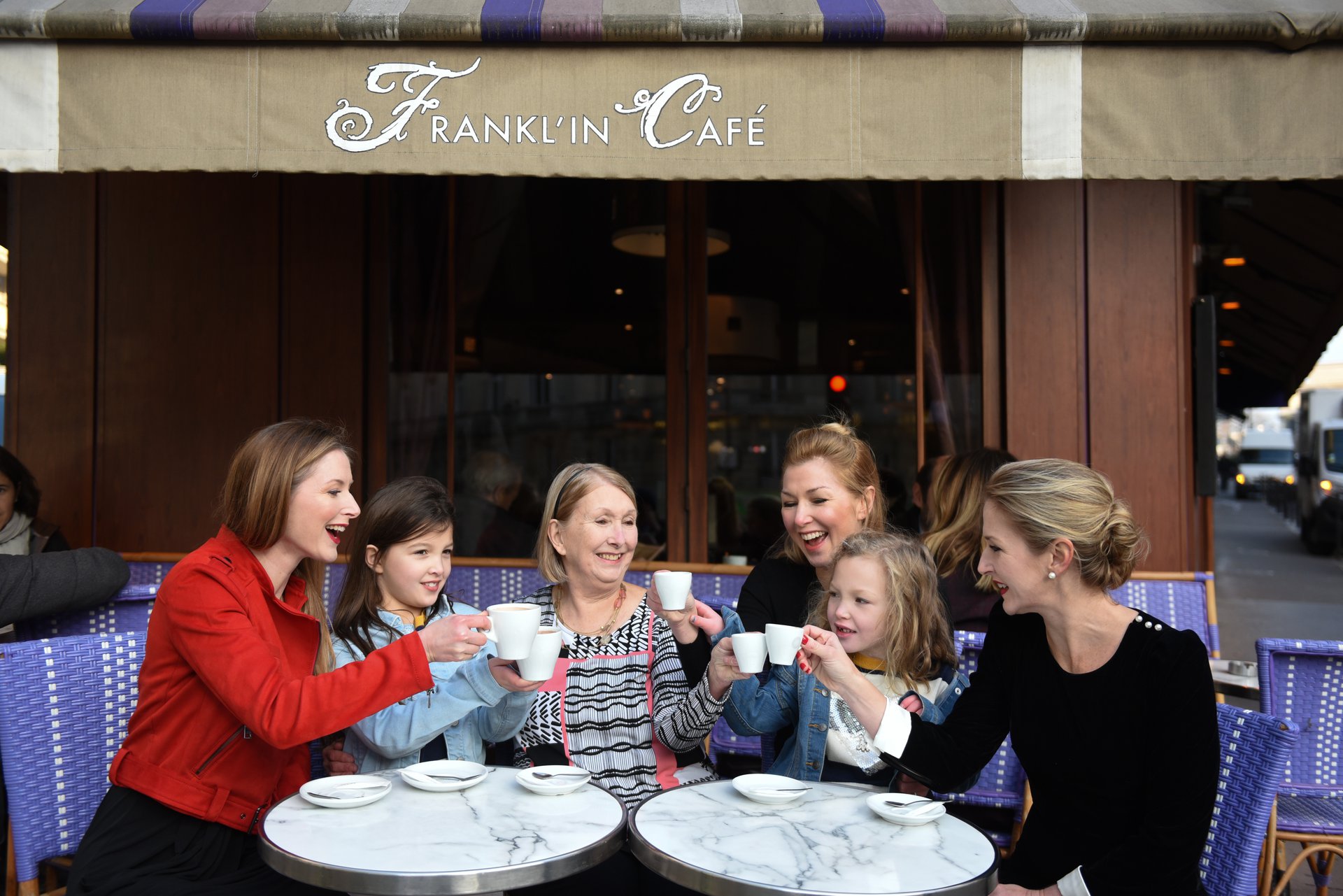 Paris-France-travel-story-Flytographer-41