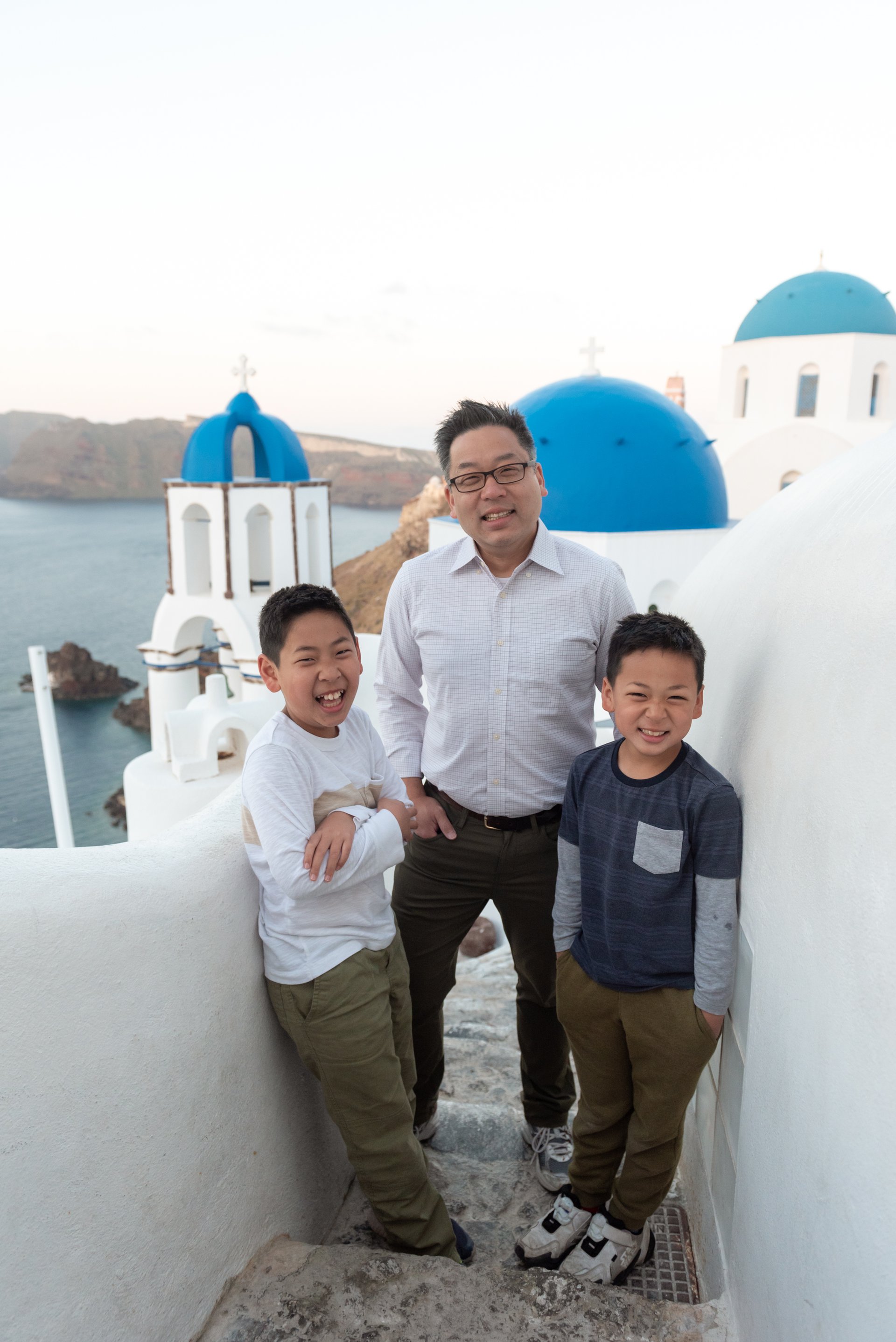 Santorini-Greece-travel-story-Flytographer-3