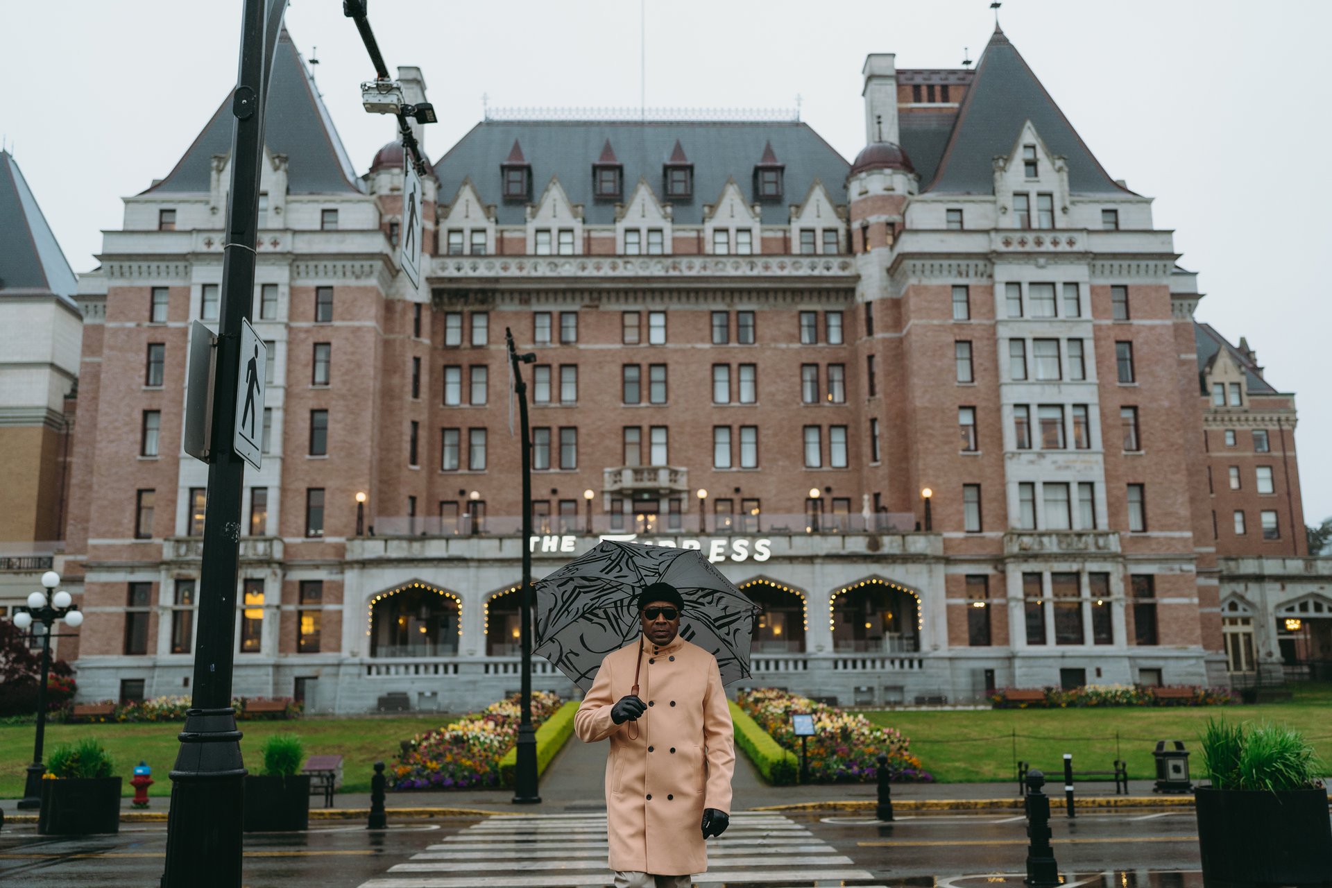 Victoria-Canada-travel-story-Flytographer-1