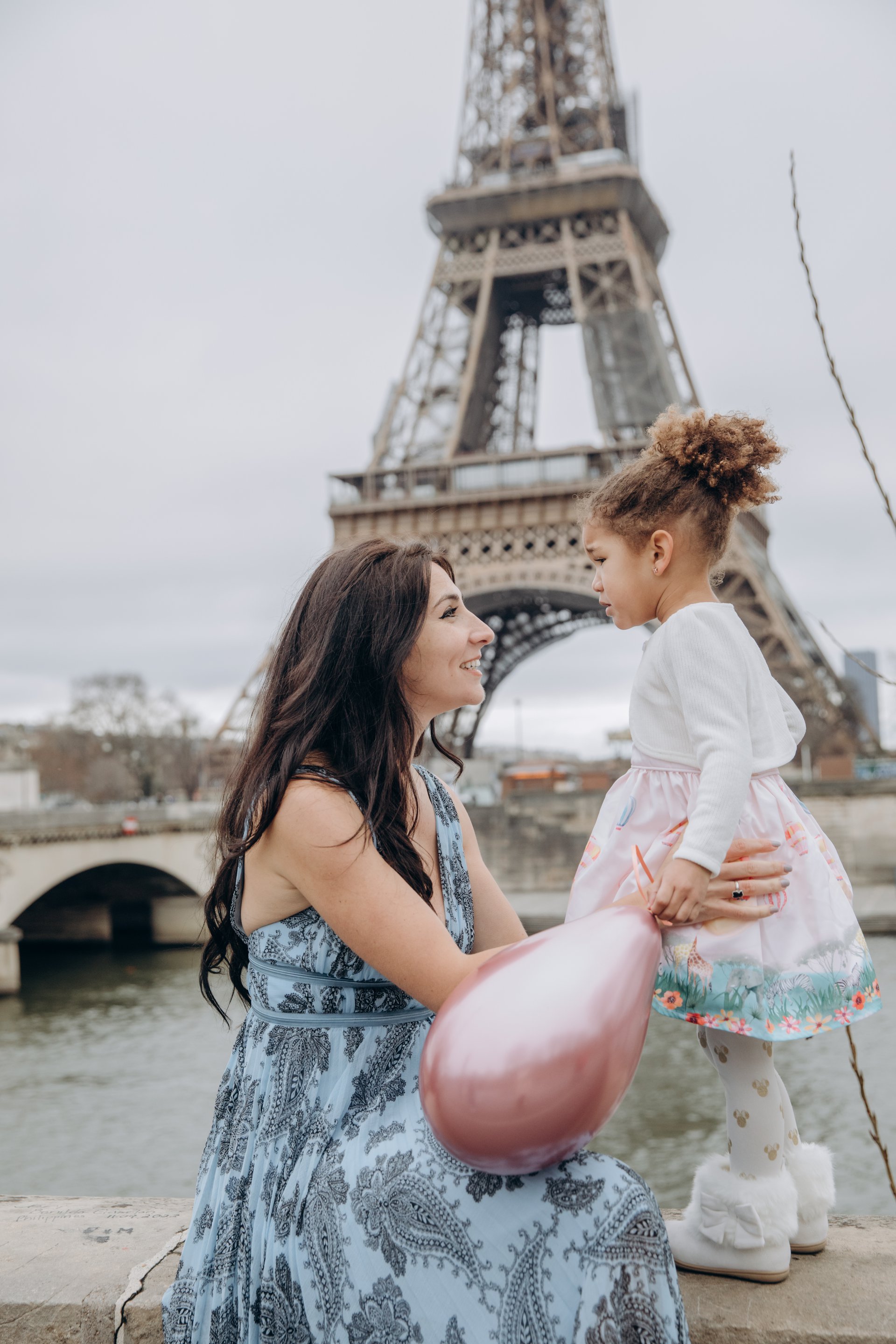 Paris-France-travel-story-Flytographer-35