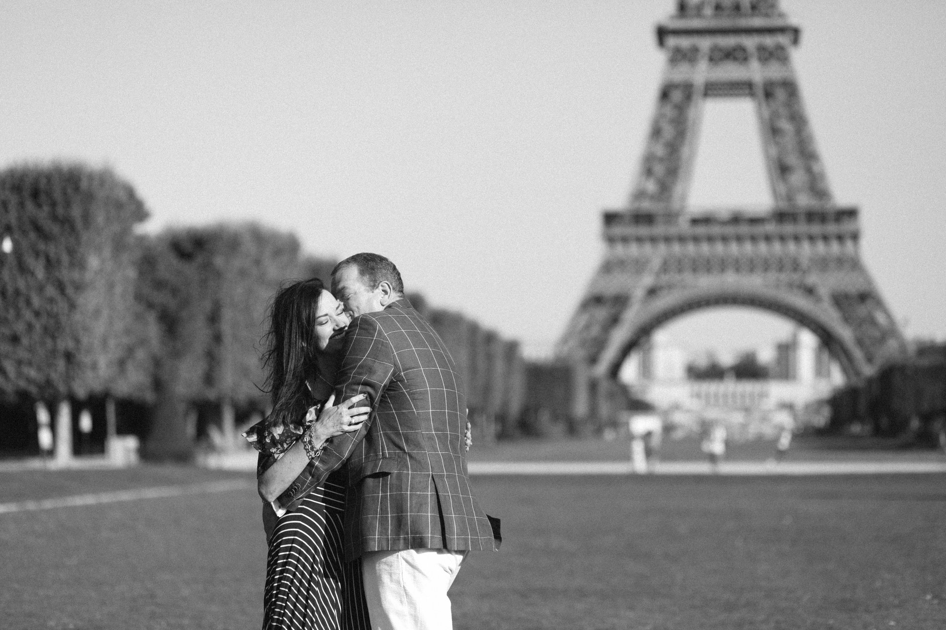 Paris-France-travel-story-Flytographer-12