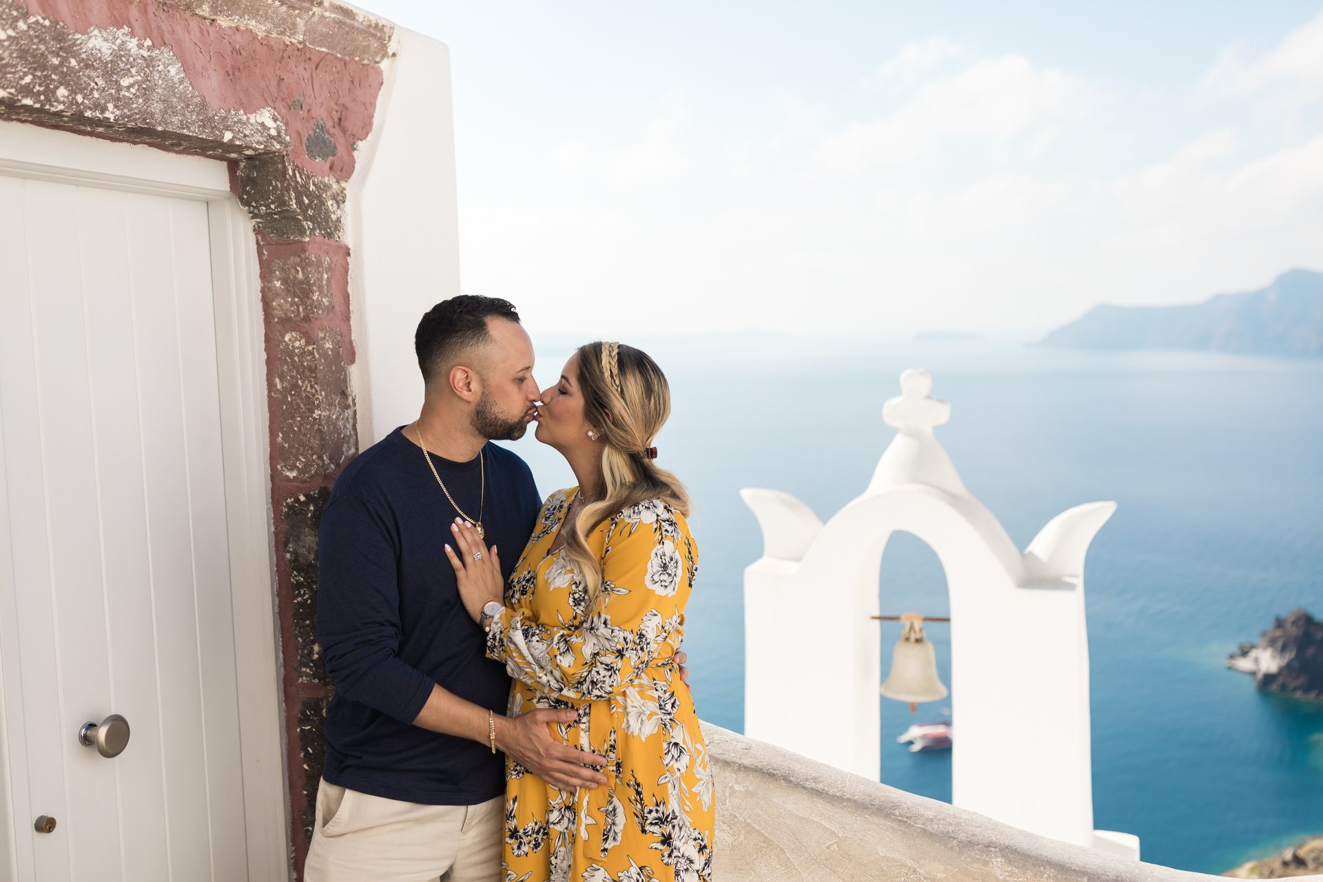 Santorini-Greece-travel-story-Flytographer-12
