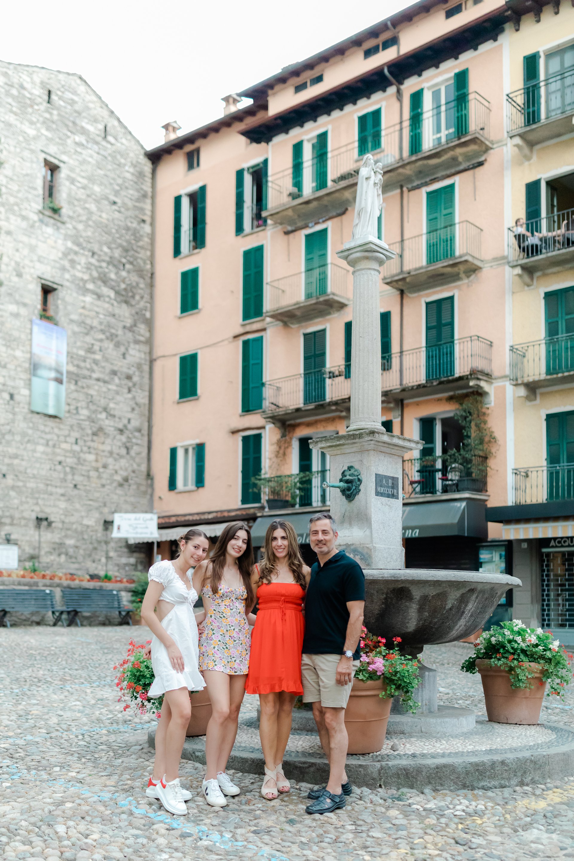 Lake Como-Italy-travel-story-Flytographer-22