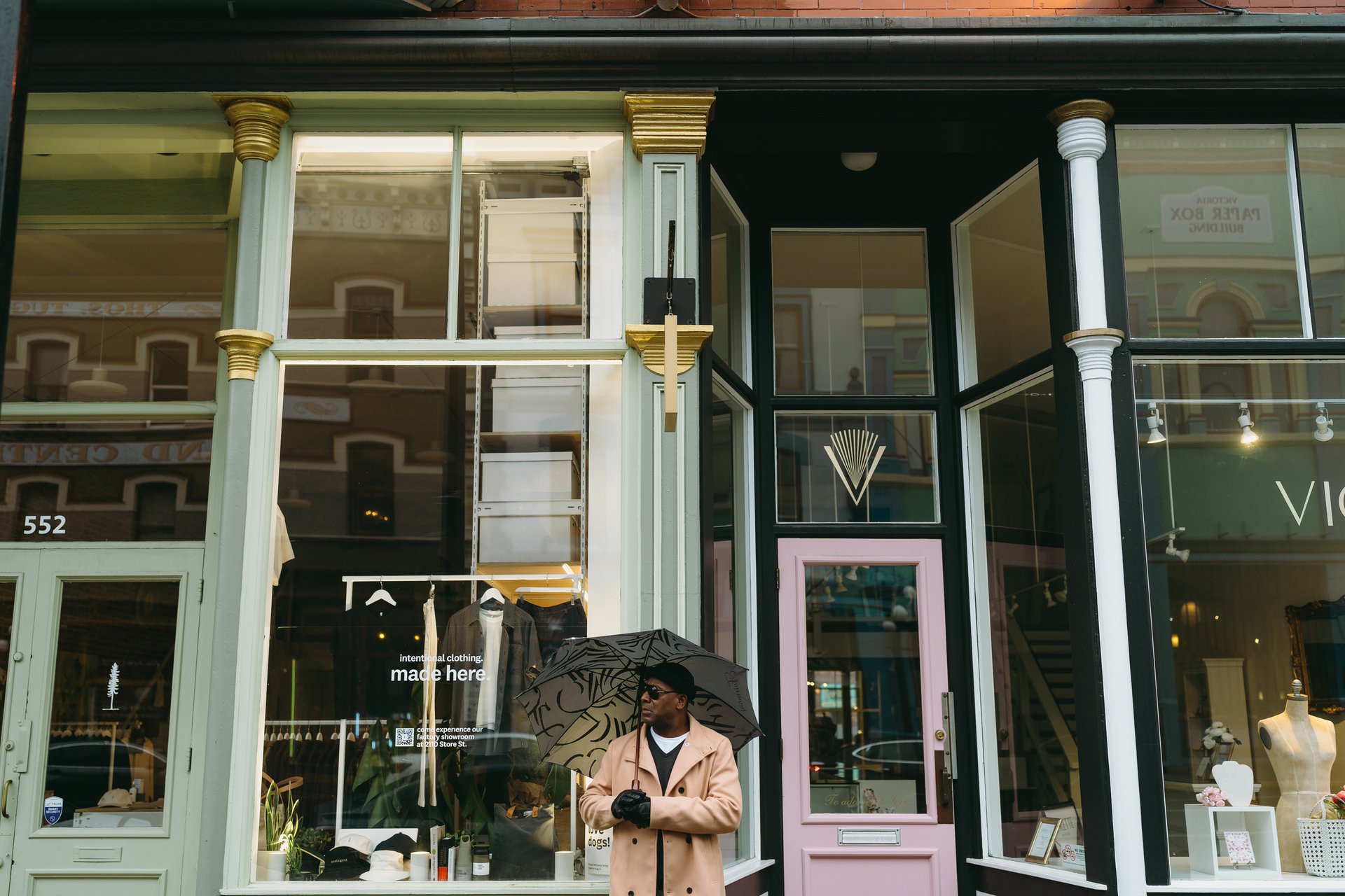 Victoria-Canada-travel-story-Flytographer-8