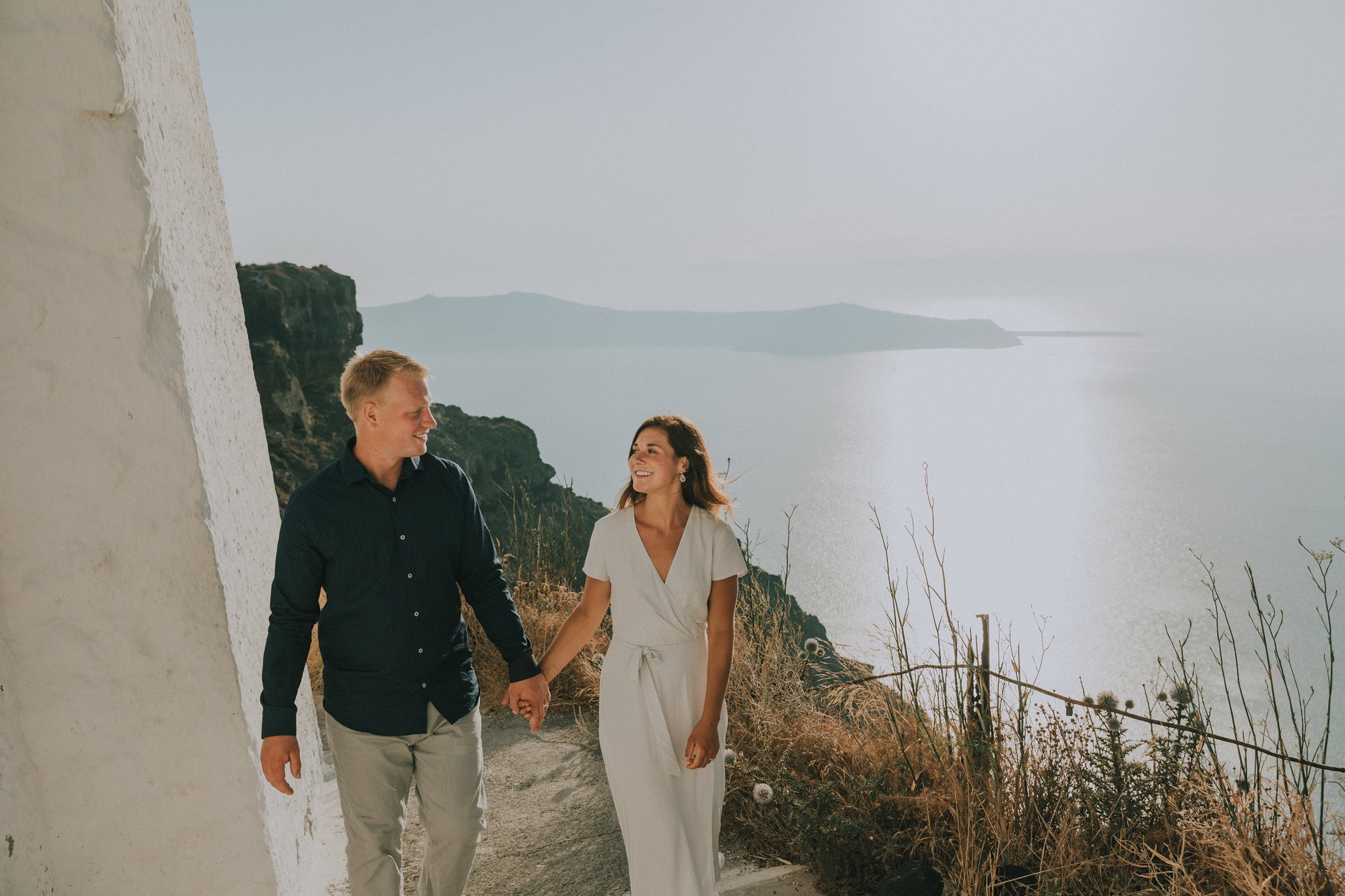 Santorini-Greece-travel-story-Flytographer-7