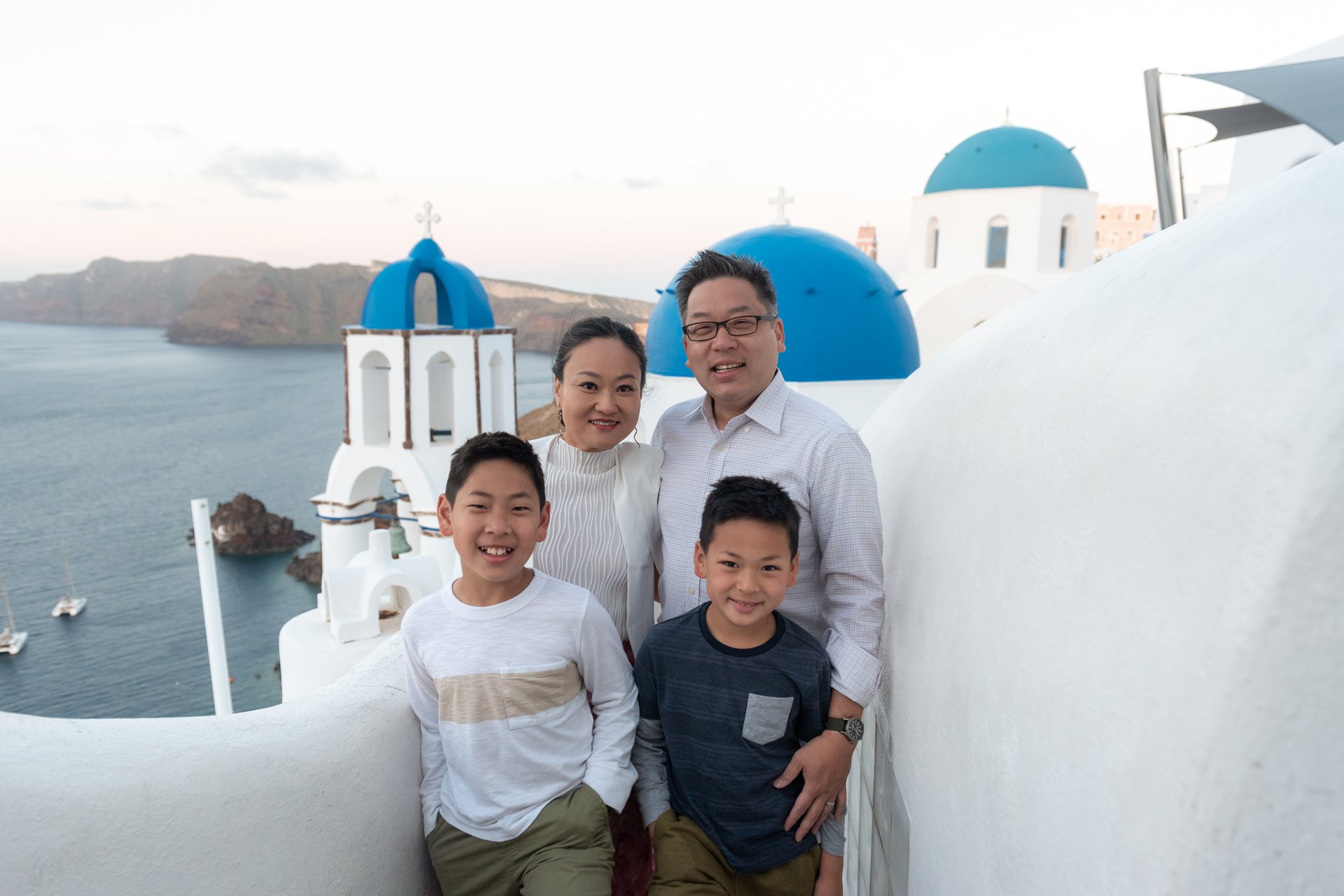 Santorini-Greece-travel-story-Flytographer-1