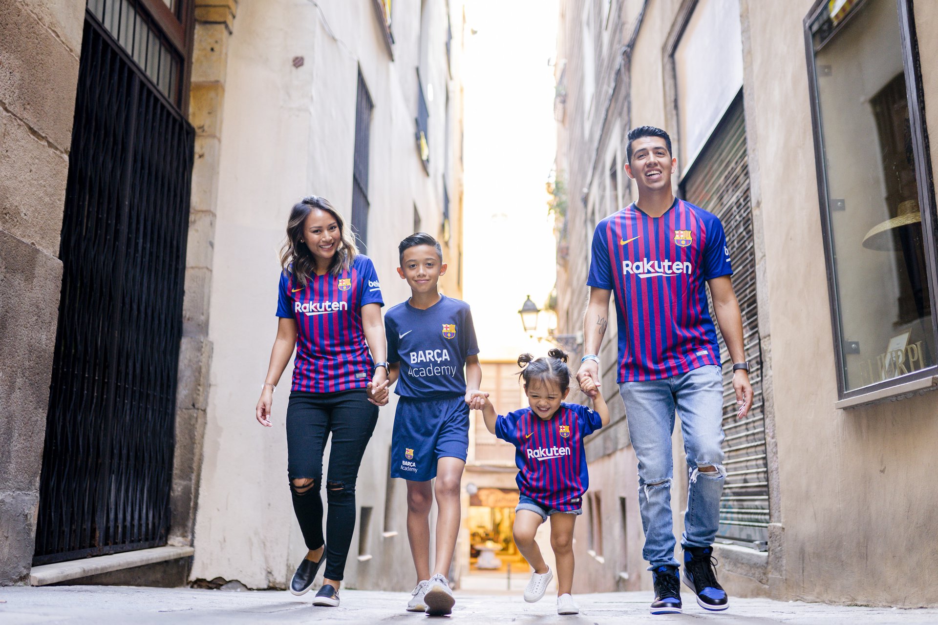 Barcelona-Spain-travel-story-Flytographer-4