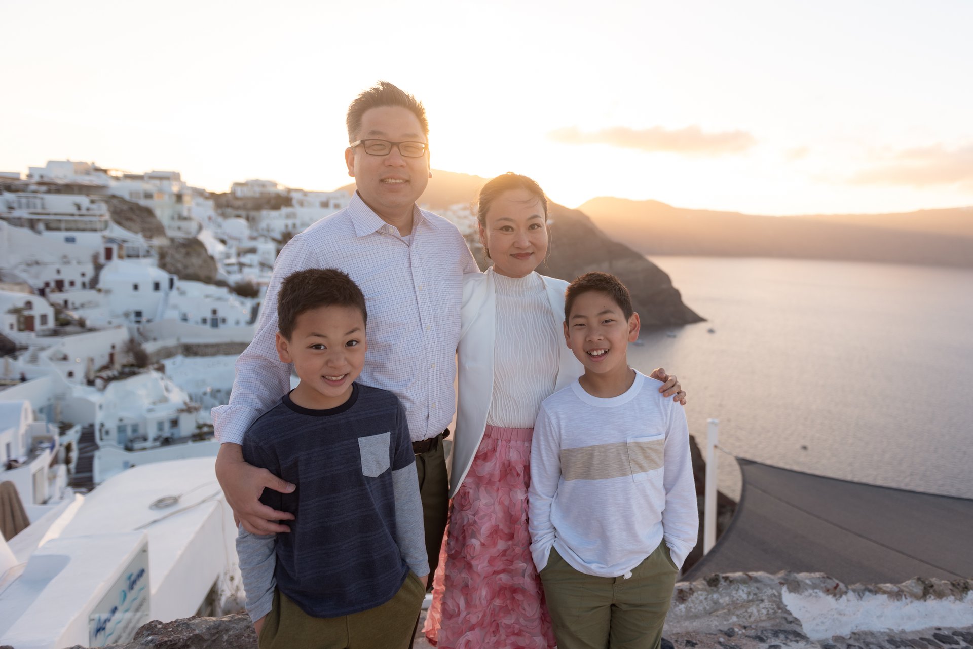 Santorini-Greece-travel-story-Flytographer-14