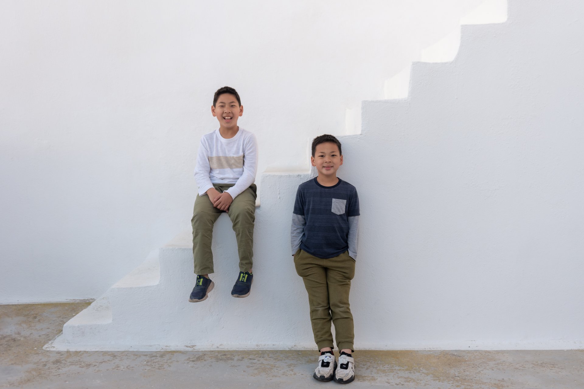 Santorini-Greece-travel-story-Flytographer-22