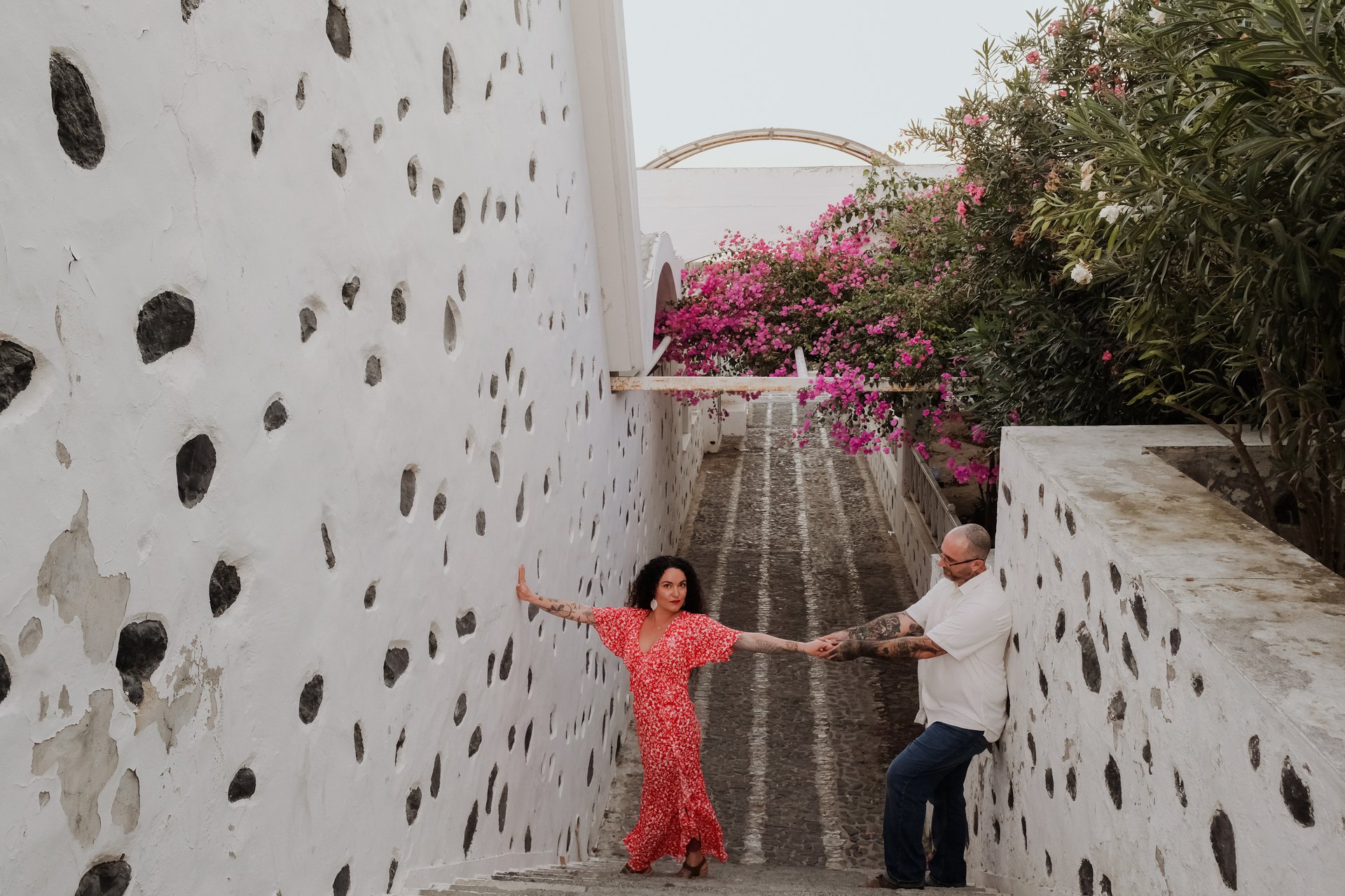 Santorini-Greece-travel-story-Flytographer-38