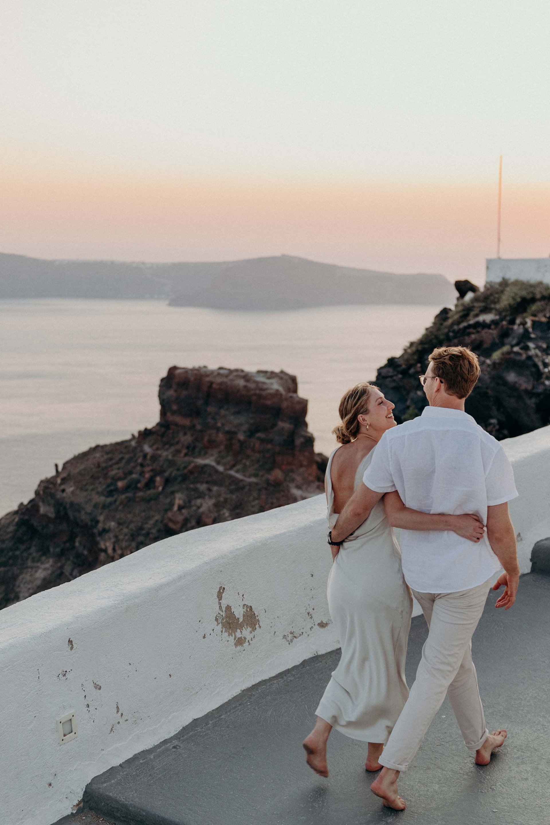 Santorini-Greece-travel-story-Flytographer-34