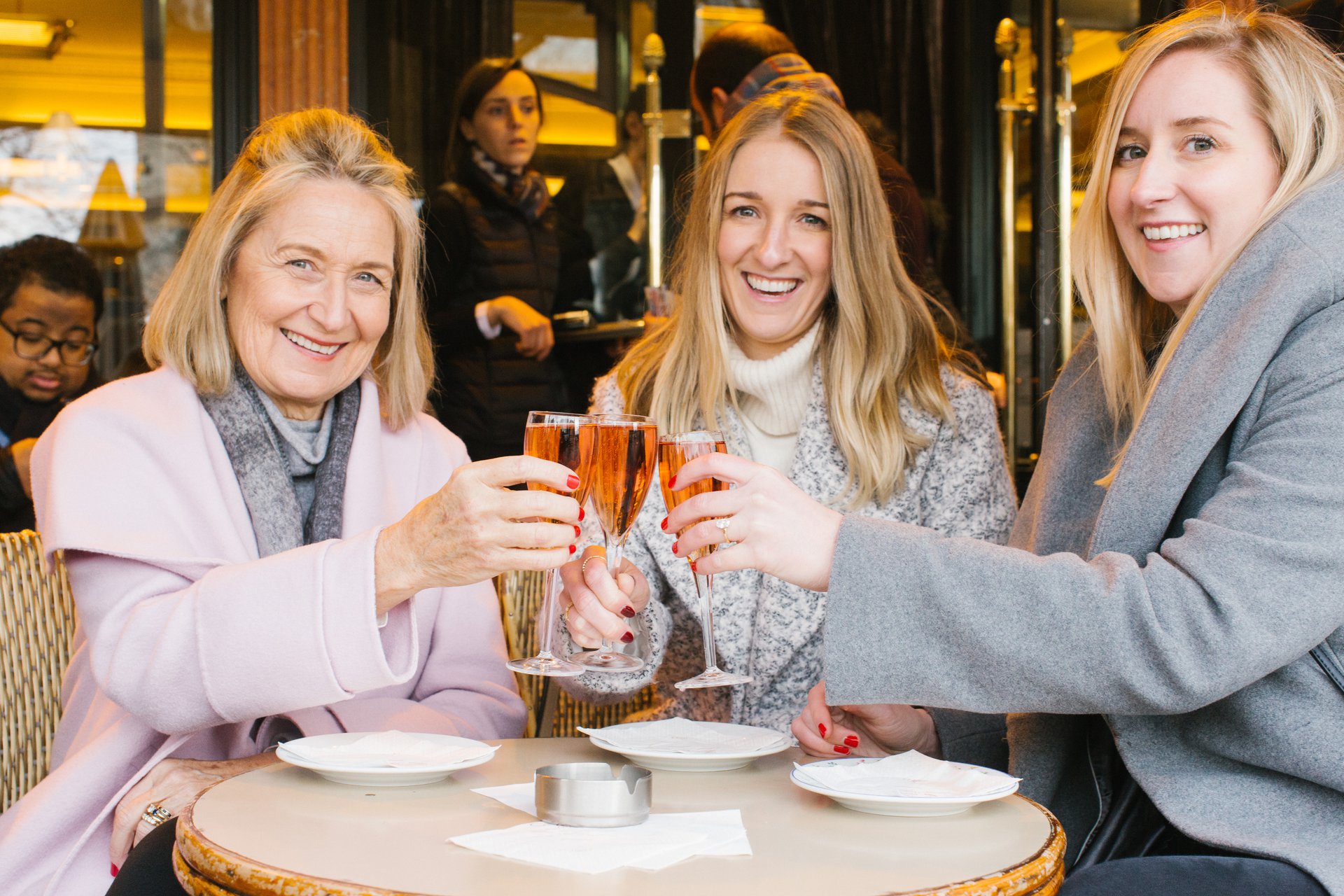 Paris-France-travel-story-Flytographer-19