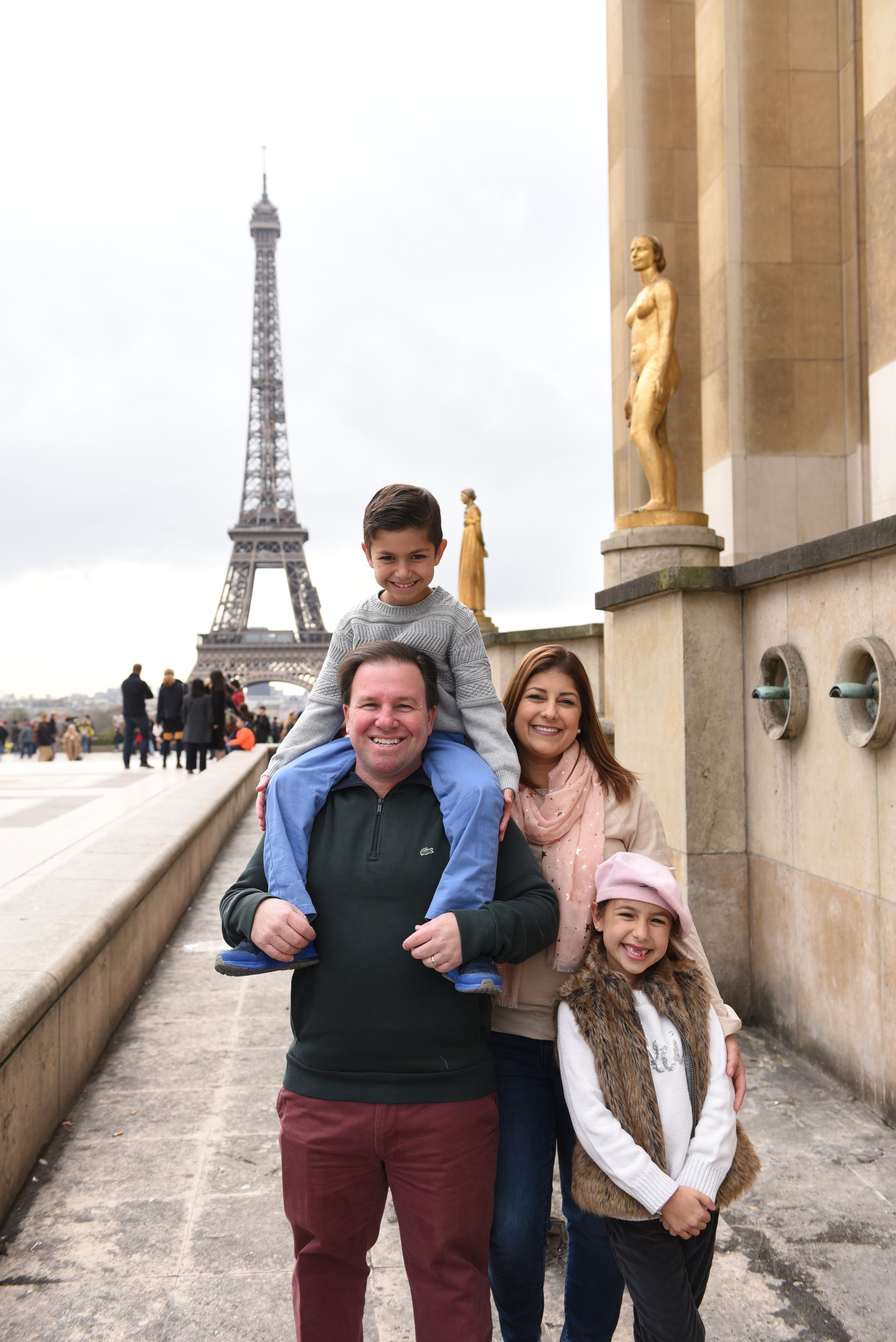 Paris-France-travel-story-Flytographer-15