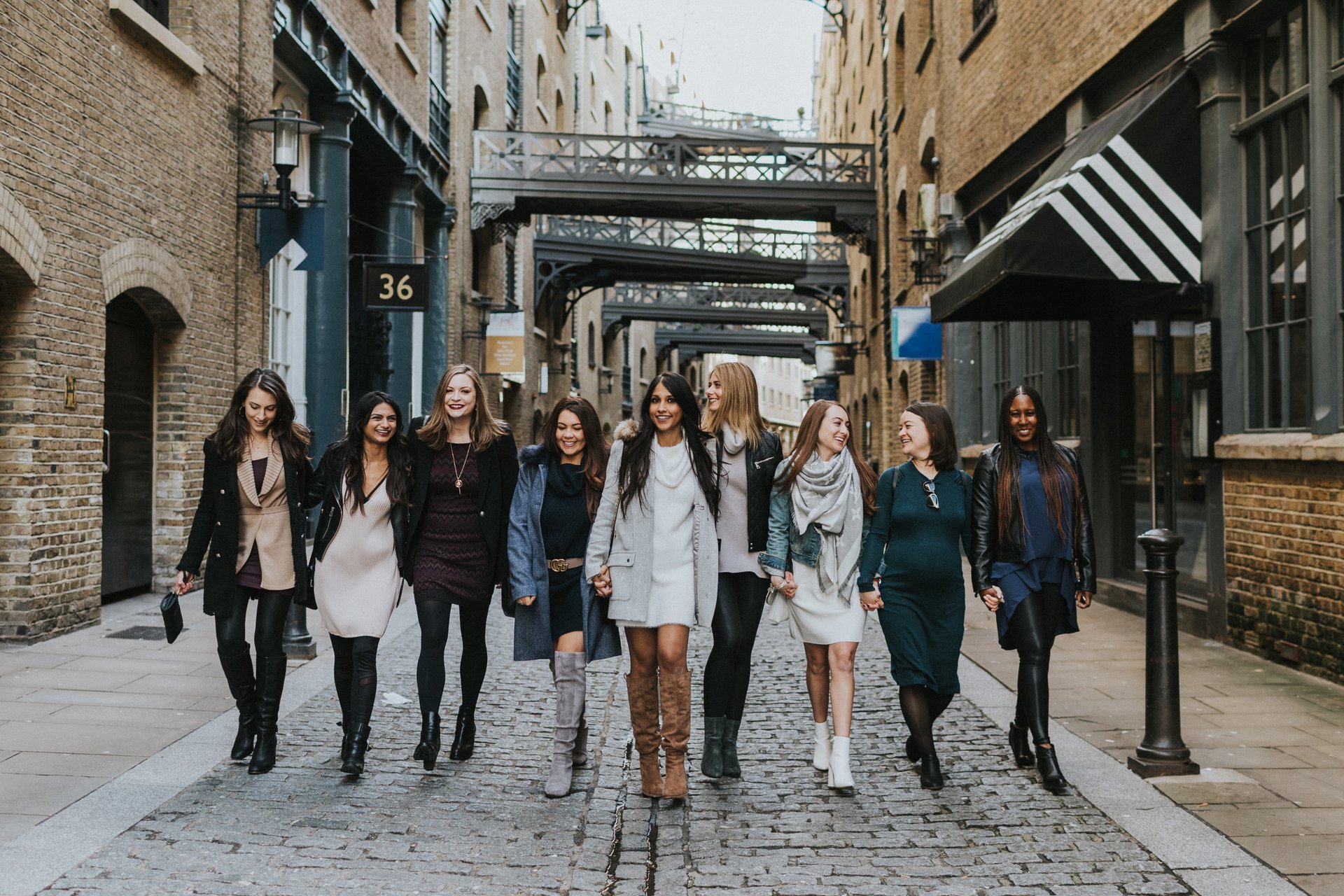 London-United Kingdom-travel-story-Flytographer-16