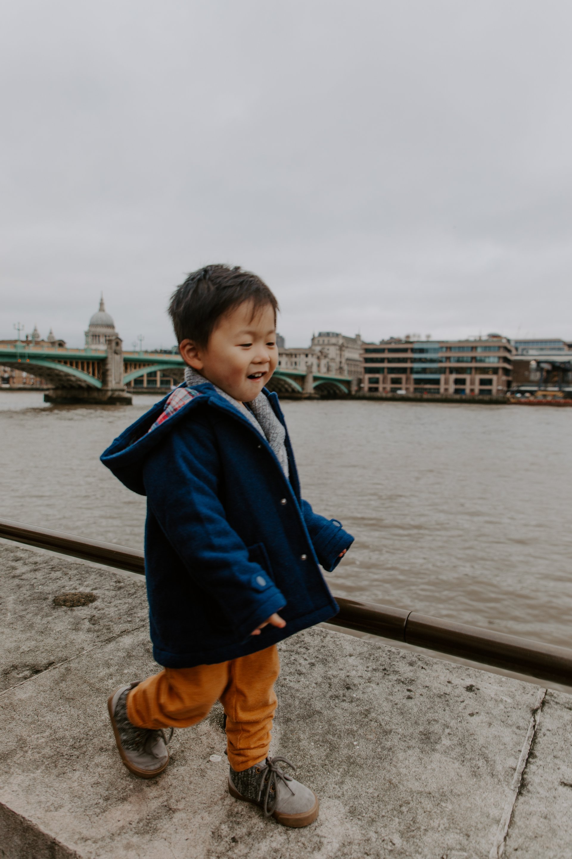 London-United Kingdom-travel-story-Flytographer-10