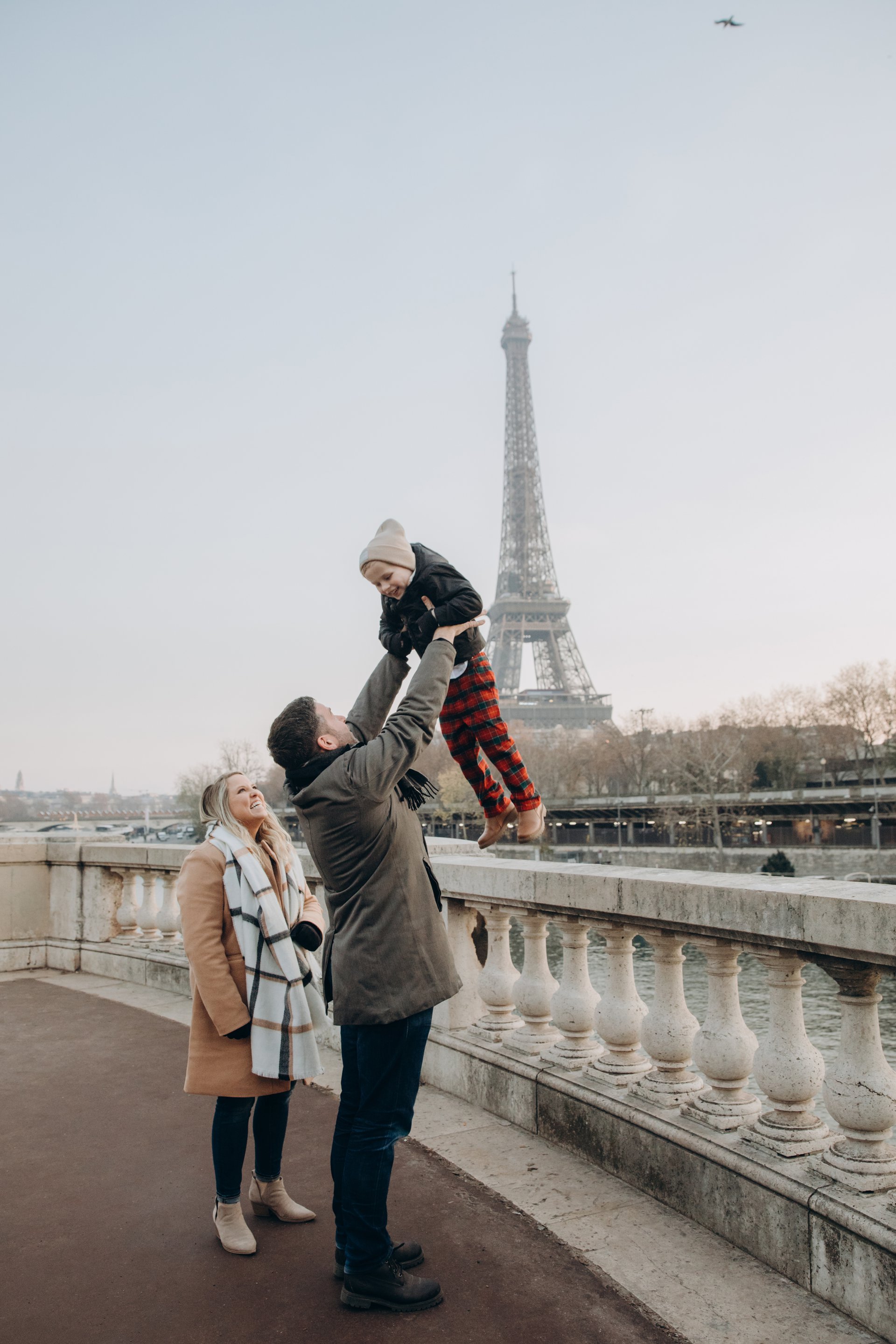Paris-France-travel-story-Flytographer-2