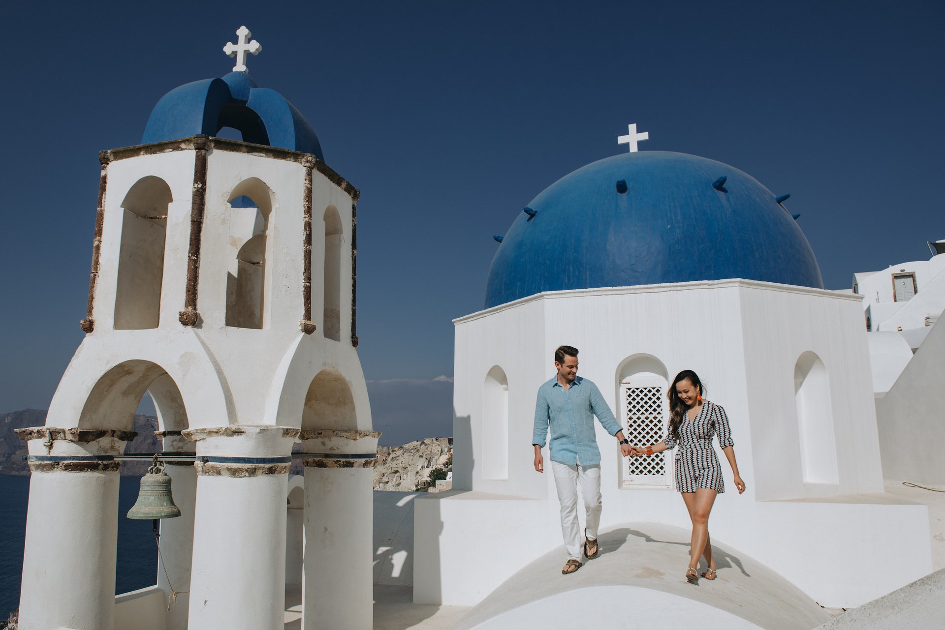 Santorini-Greece-travel-story-Flytographer-11