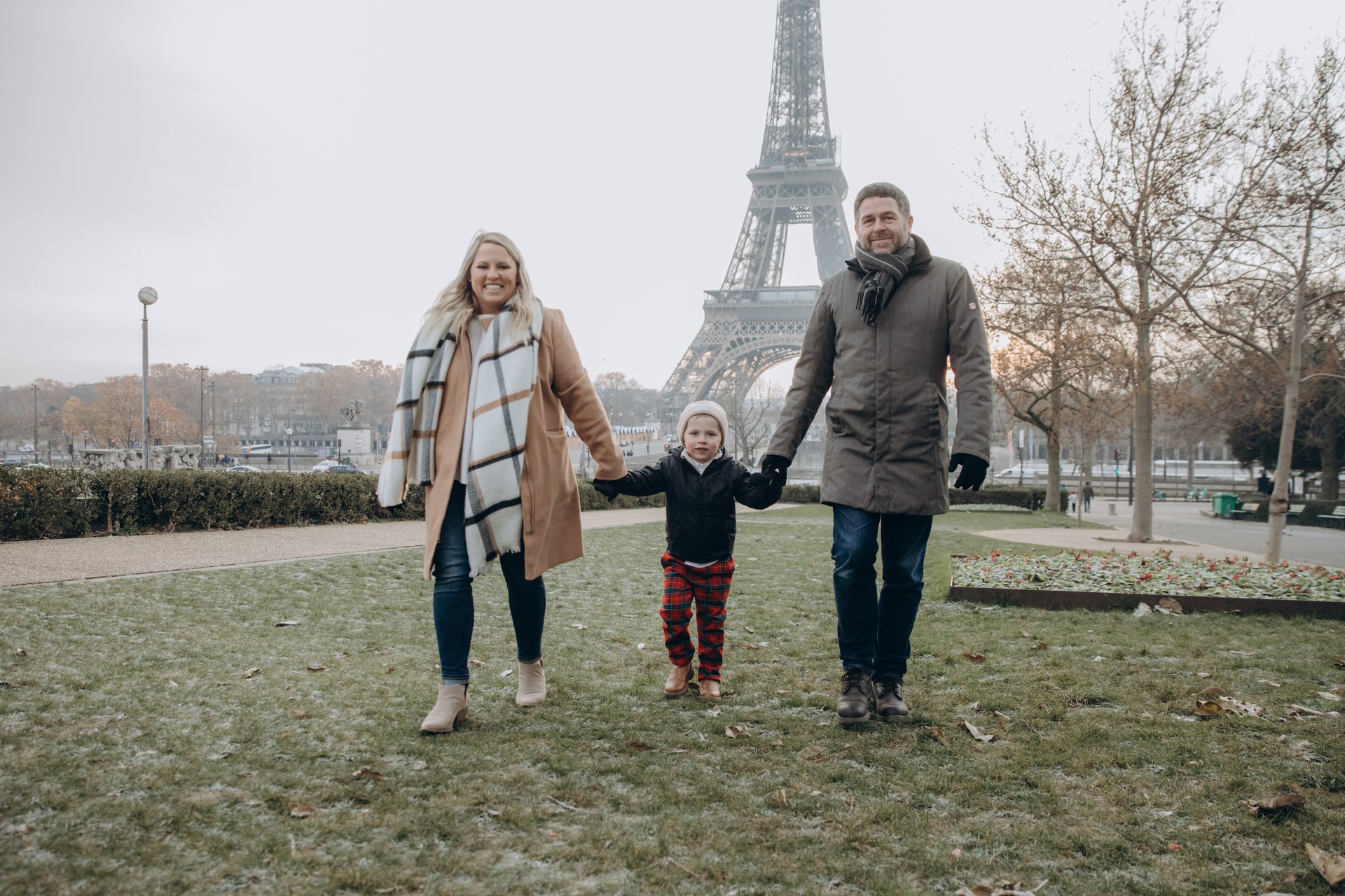 Paris-France-travel-story-Flytographer-20