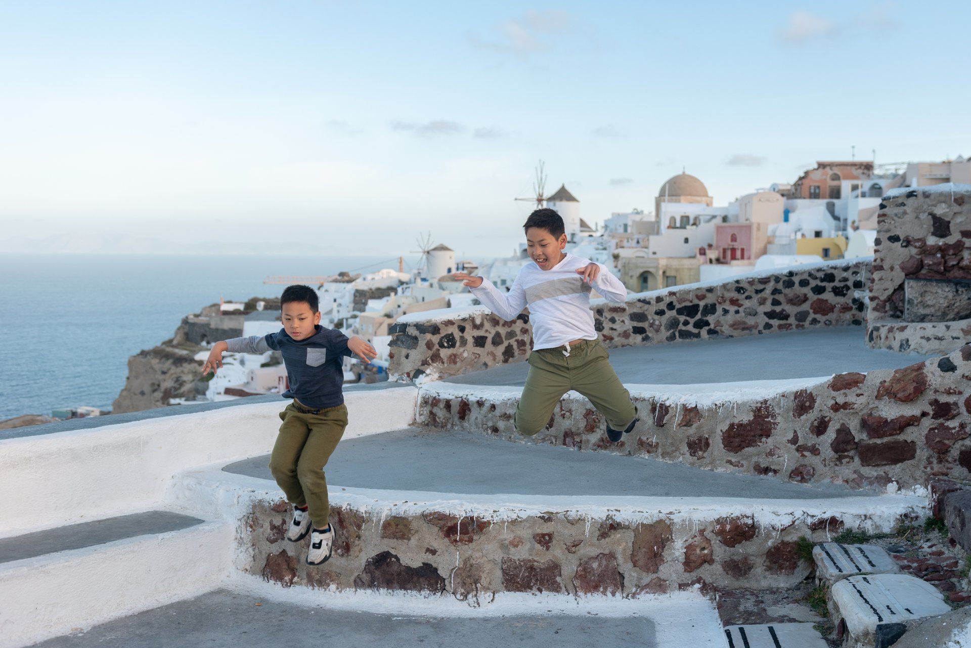 Santorini-Greece-travel-story-Flytographer-29