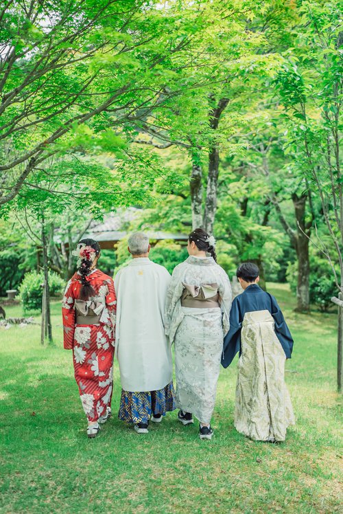Photo by Coo and Yurika