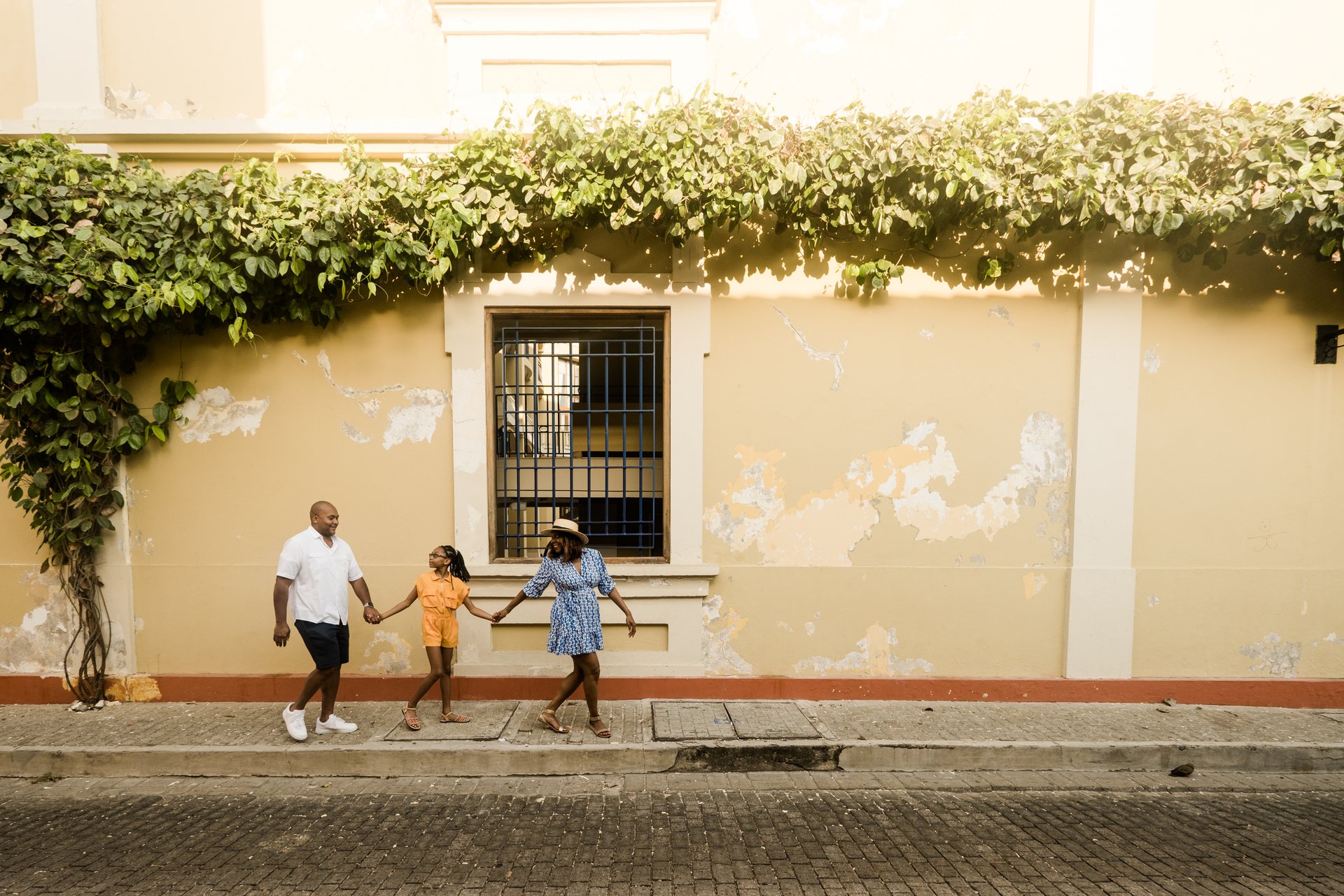 Cartagena-Colombia-travel-story-Flytographer-2