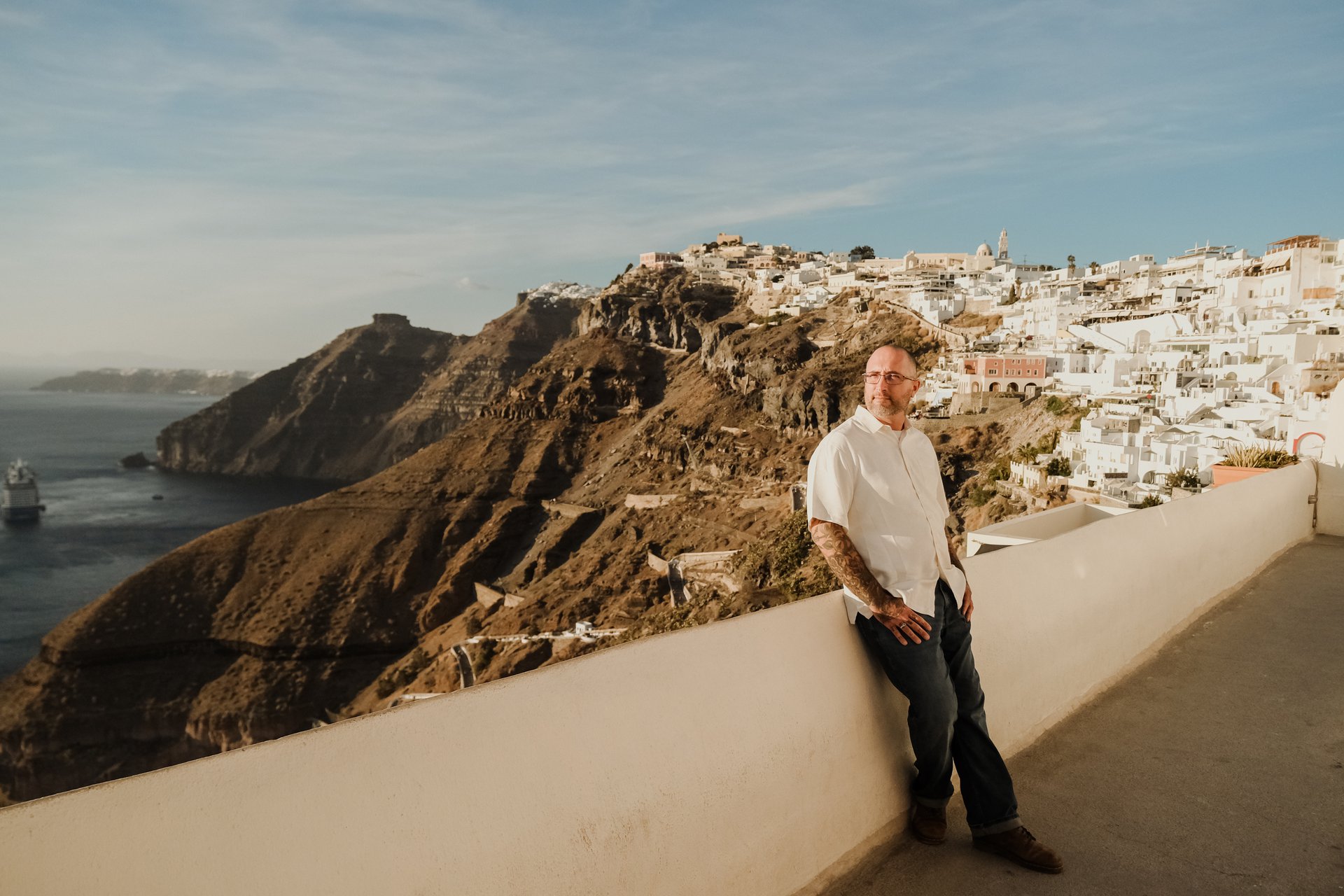 Santorini-Greece-travel-story-Flytographer-11