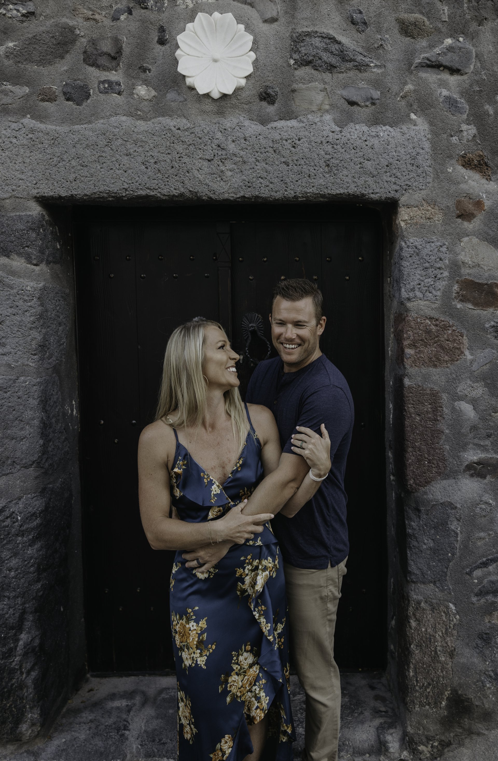 Santorini-Greece-travel-story-Flytographer-1