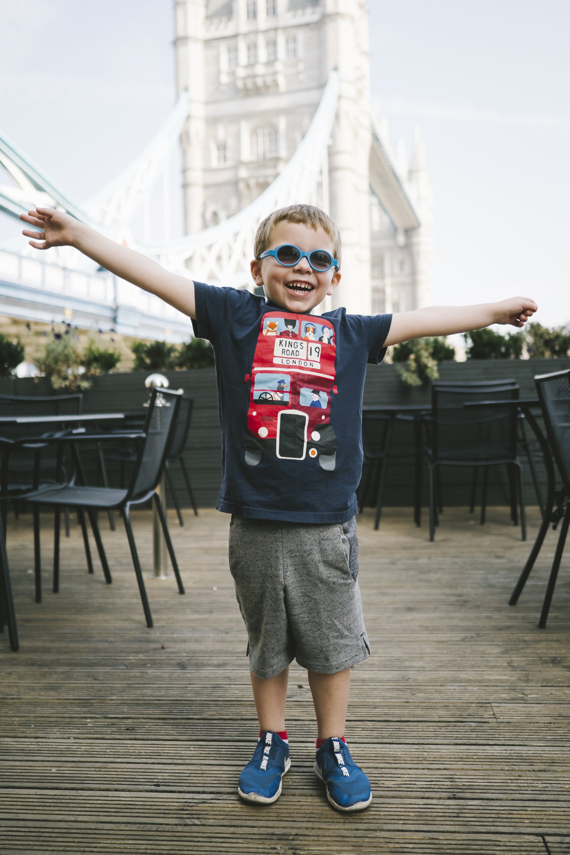 London-United Kingdom-travel-story-Flytographer-14