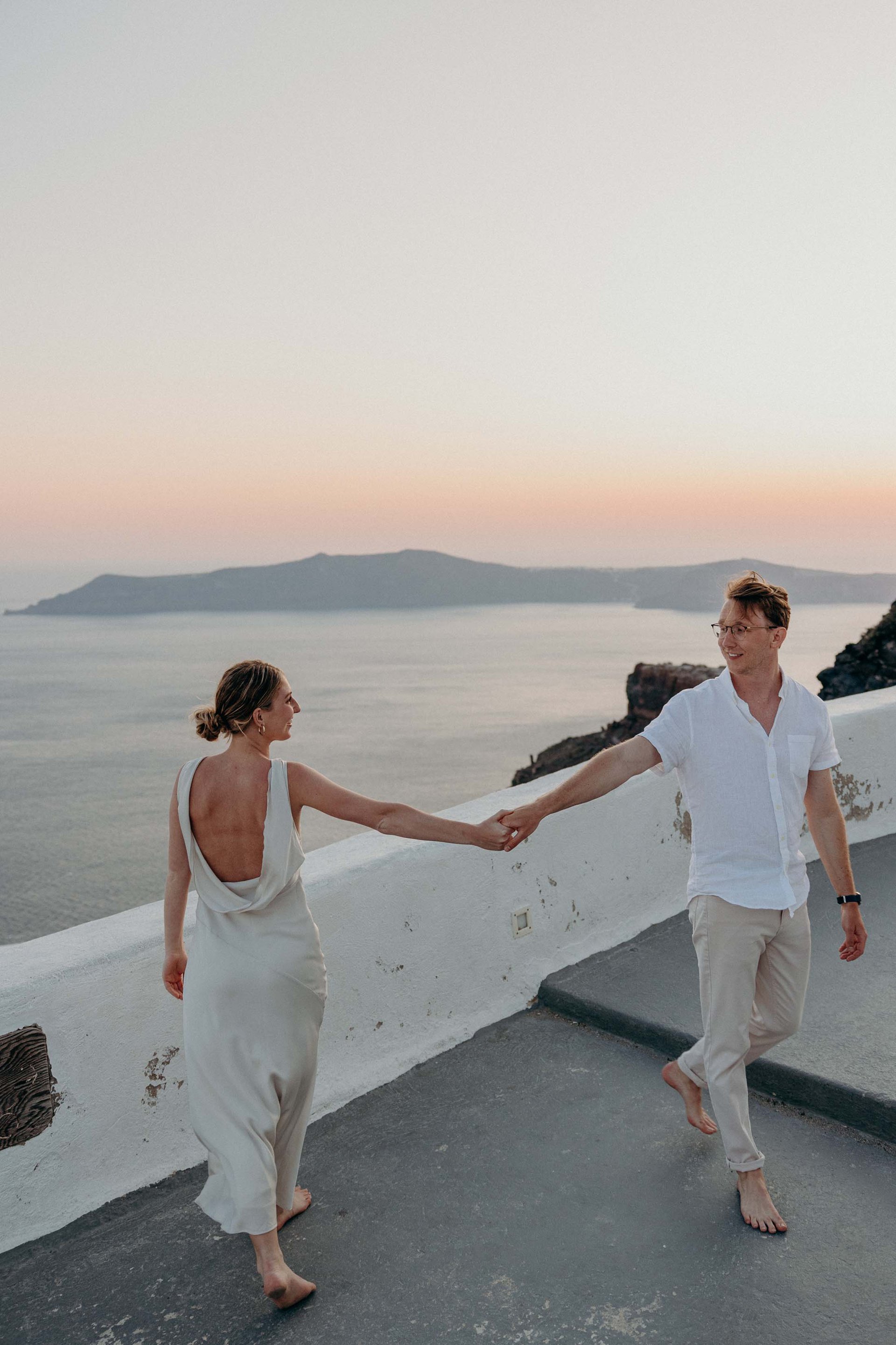 Santorini-Greece-travel-story-Flytographer-37