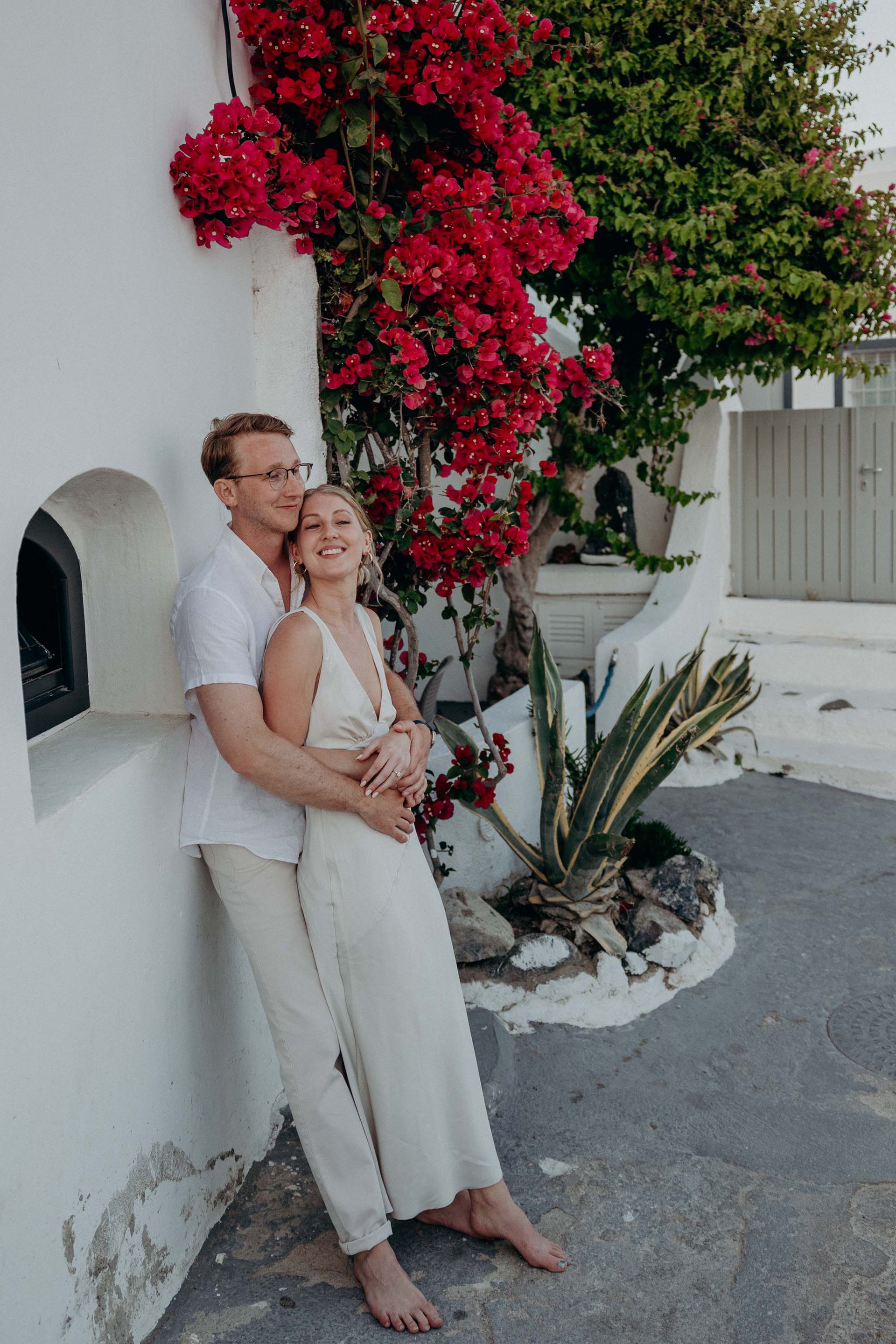 Santorini-Greece-travel-story-Flytographer-31