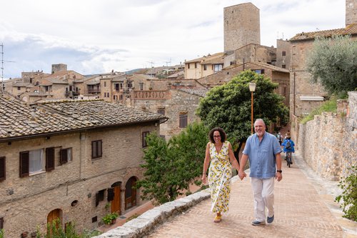 Tuscany photoshoot at San Gimignano