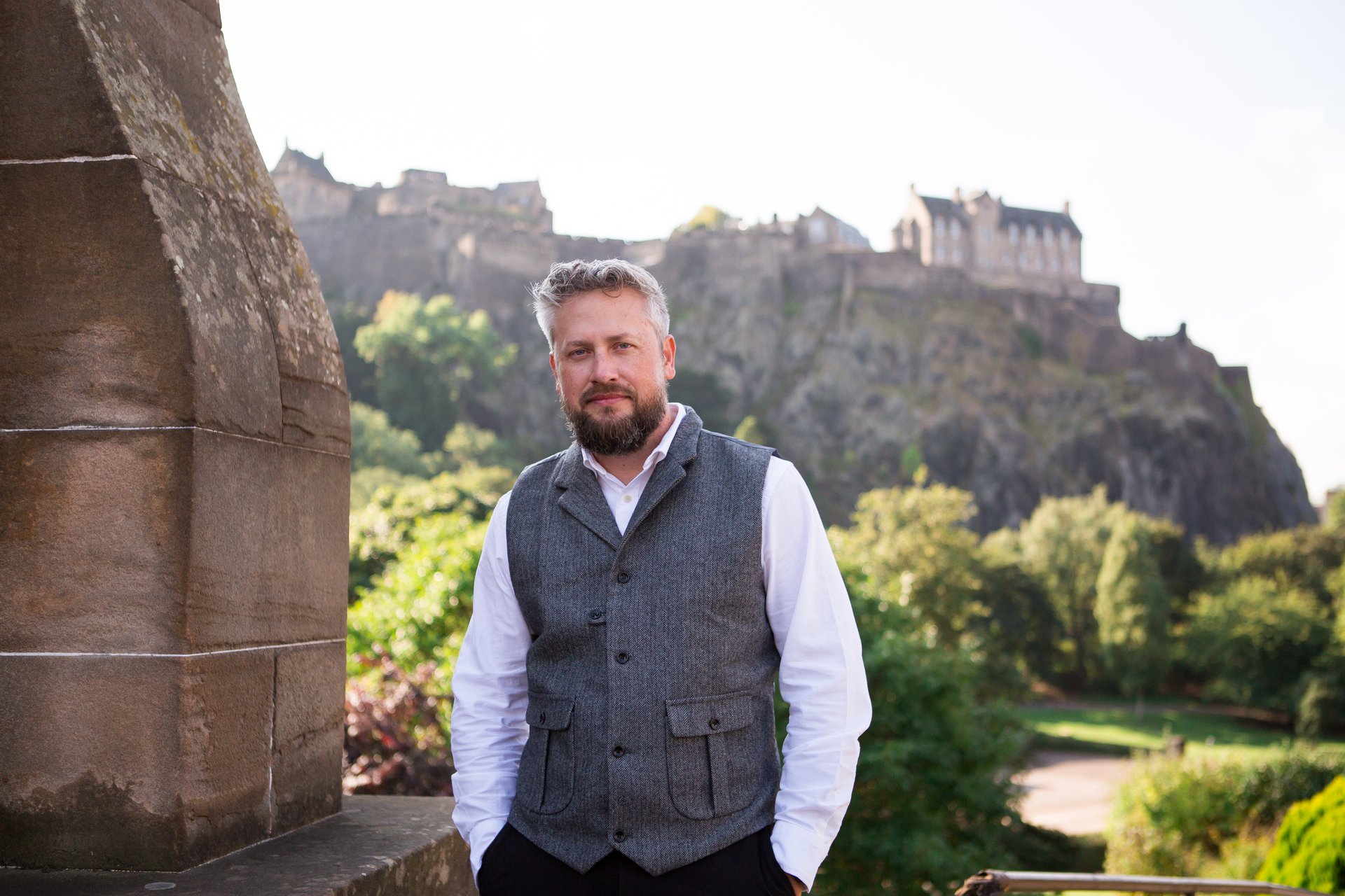 Edinburgh-United Kingdom-travel-story-Flytographer-30