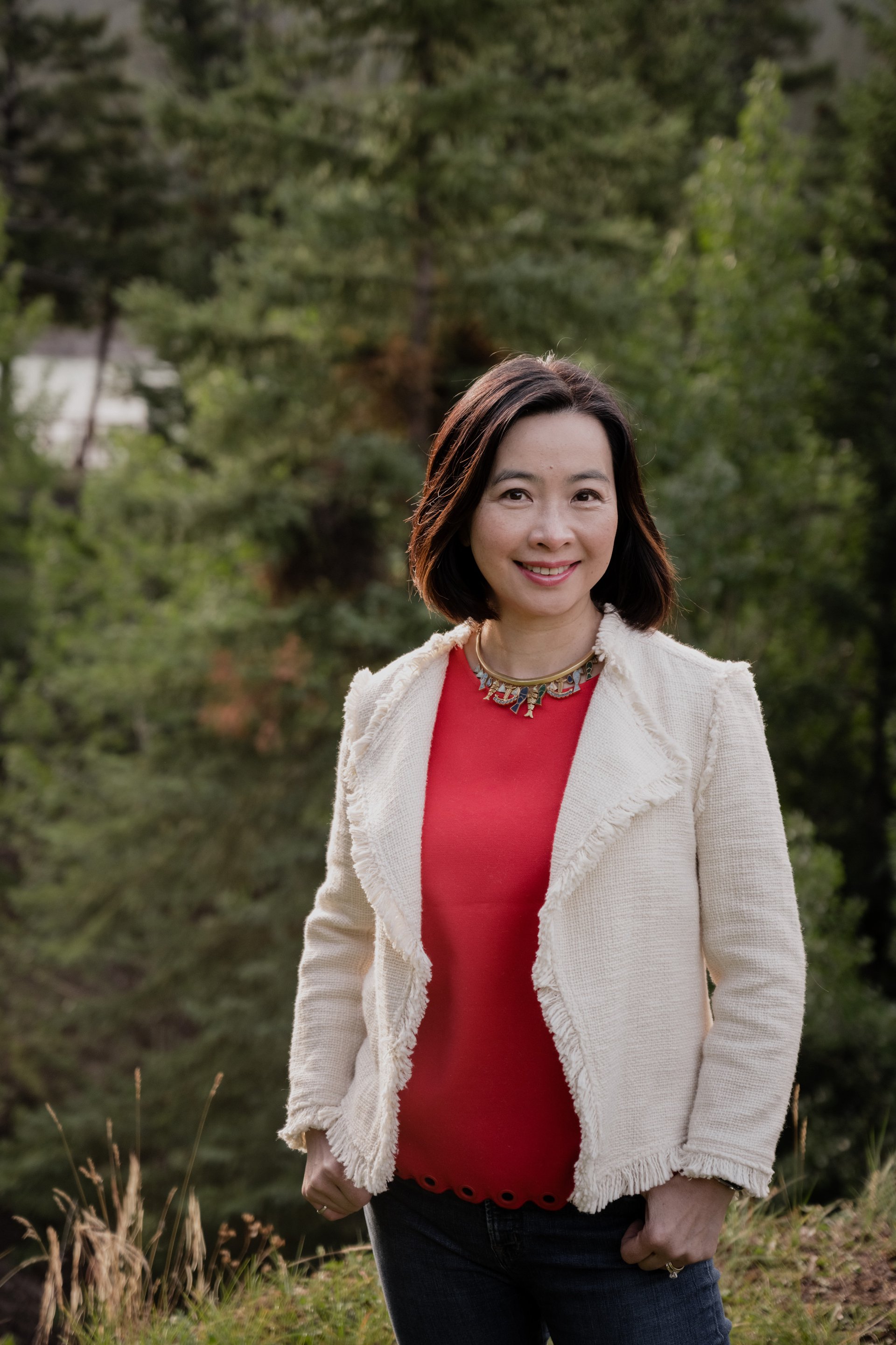 Banff-Canada-travel-story-Flytographer-1