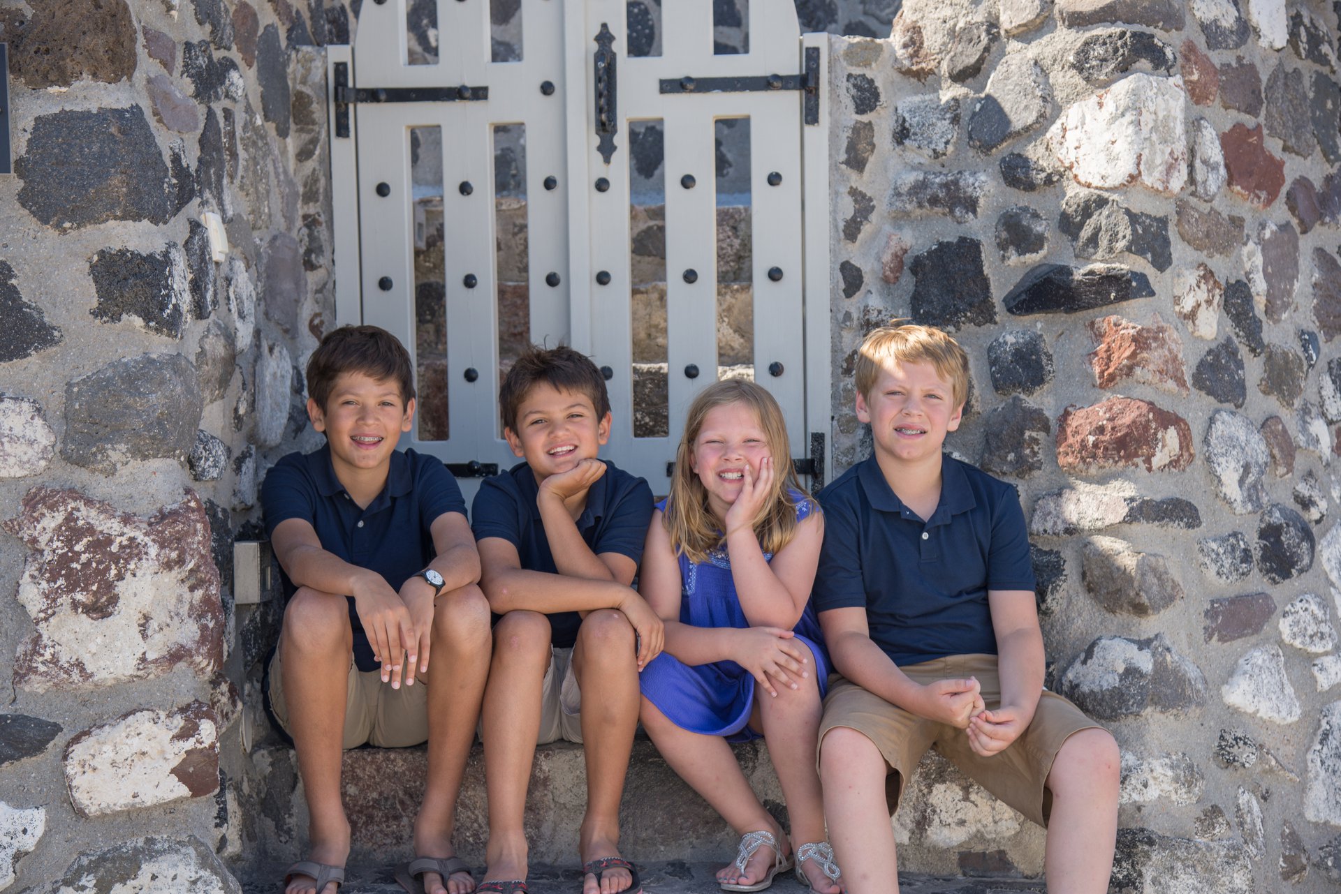 Santorini-Greece-travel-story-Flytographer-31